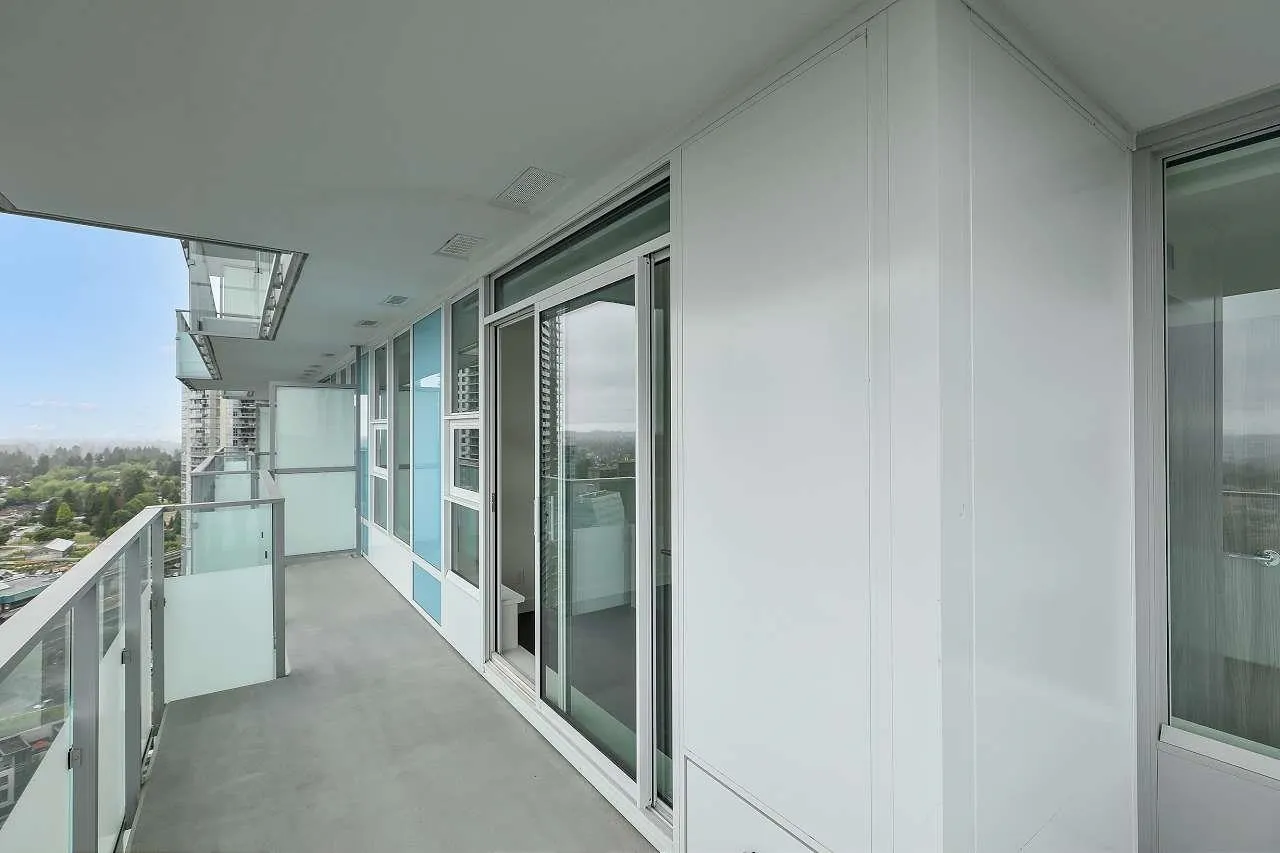2605 13768 100 Avenue