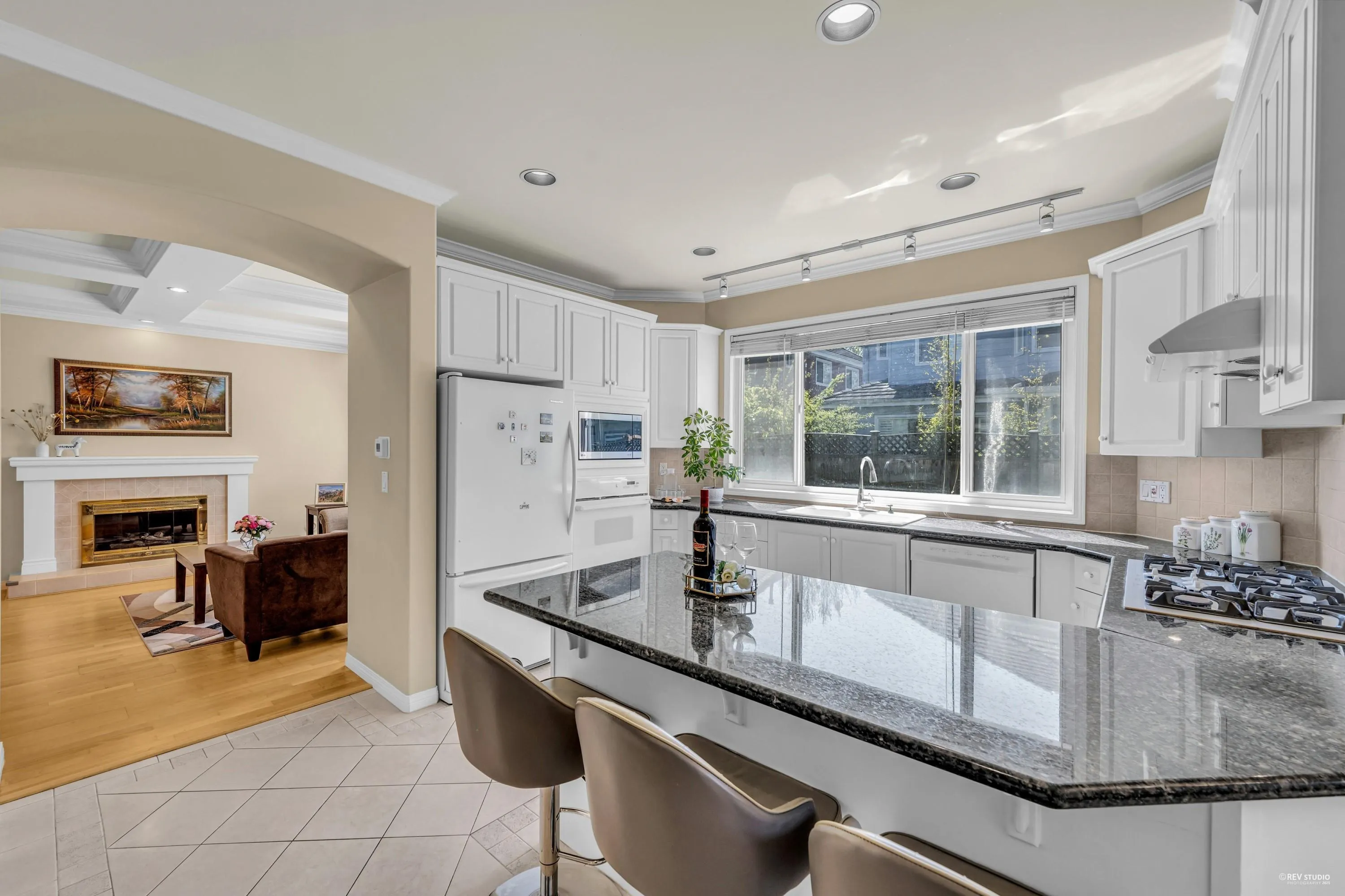6271 Barnard Drive