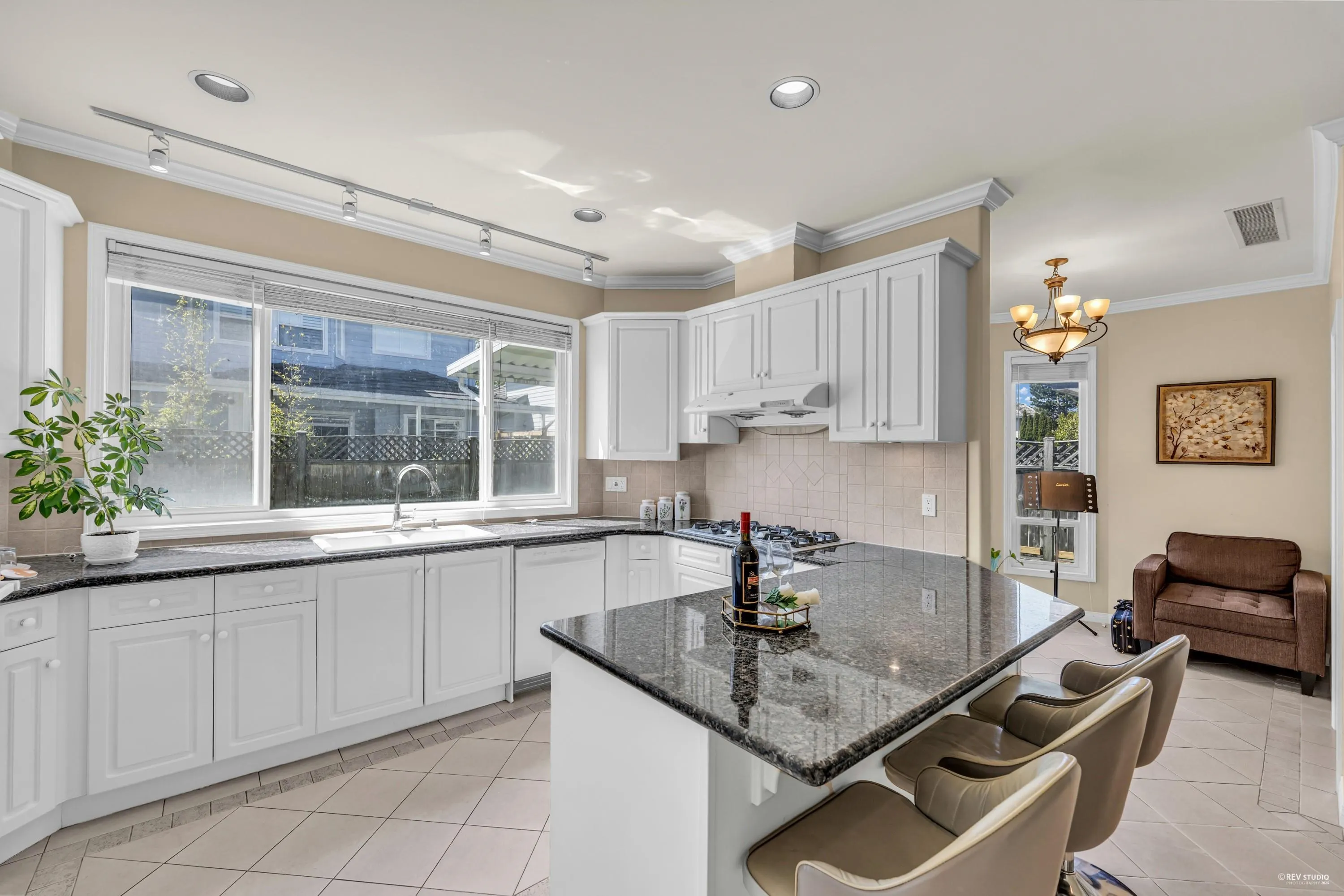 6271 Barnard Drive