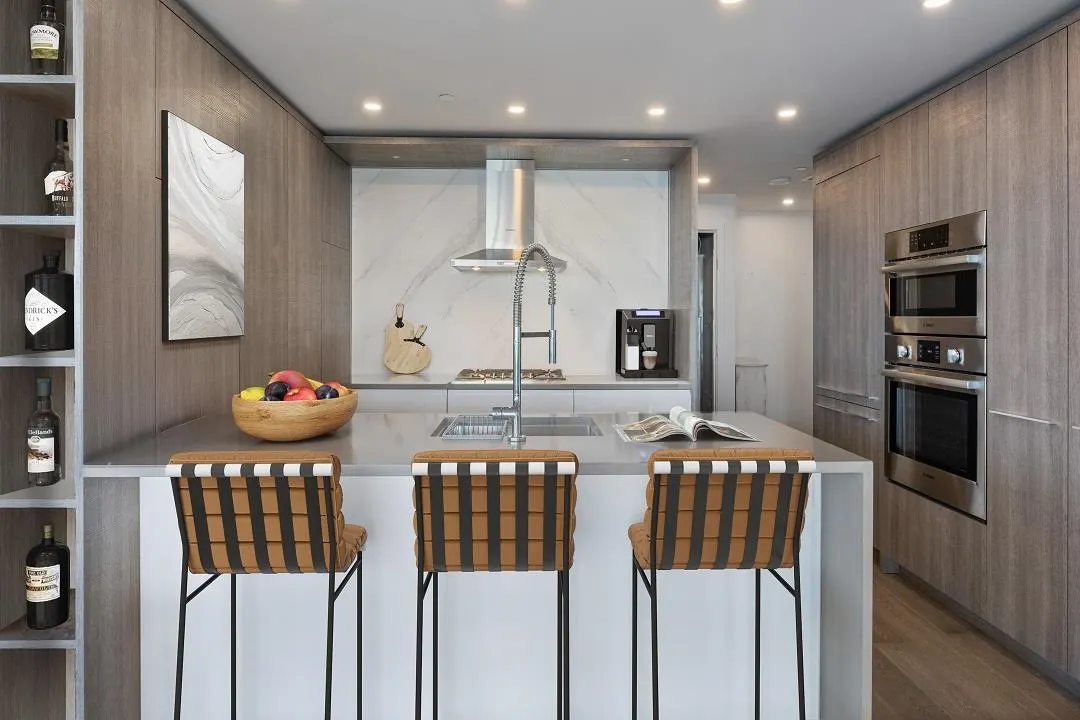 408 1441 Johnston Road