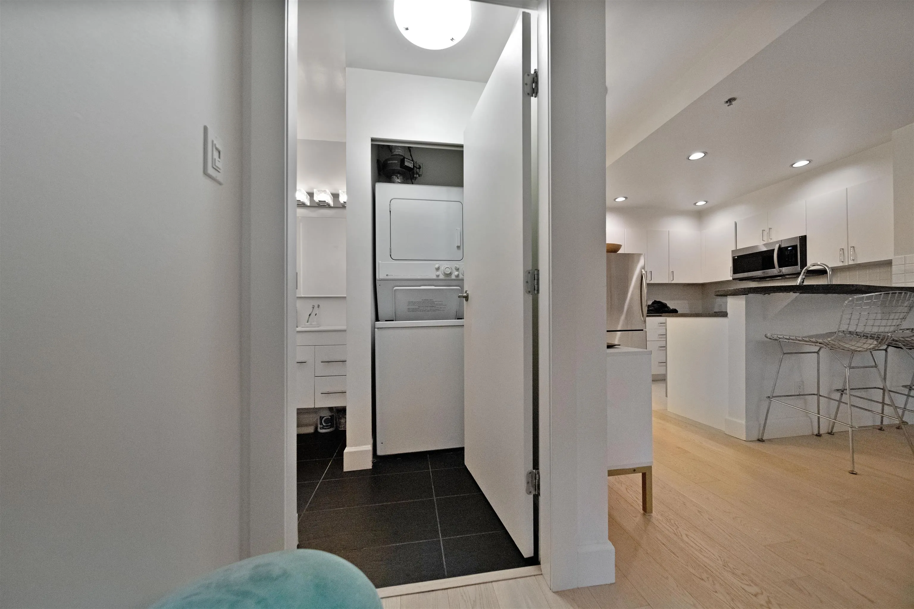 104 1688 Robson Street