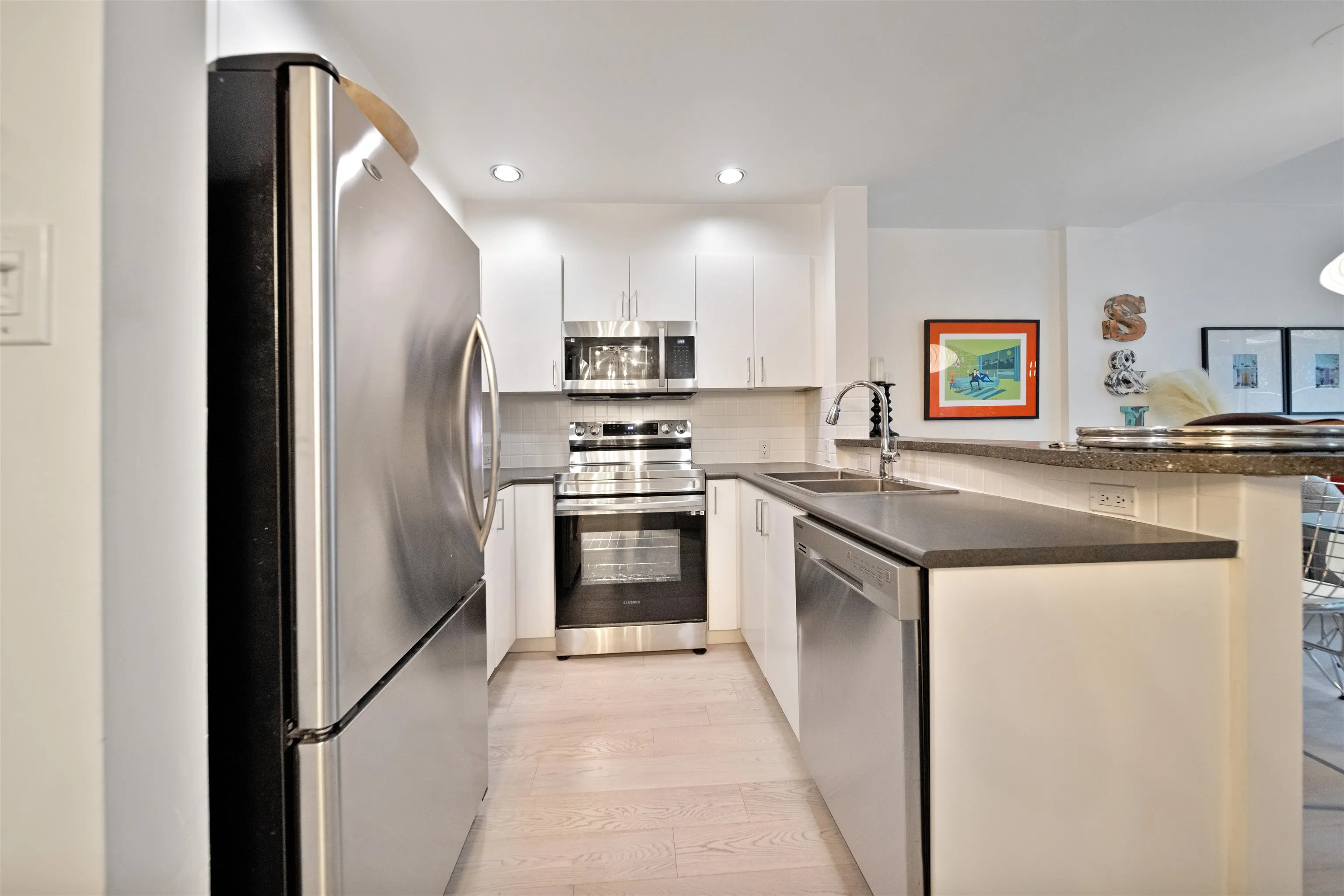 104 1688 Robson Street