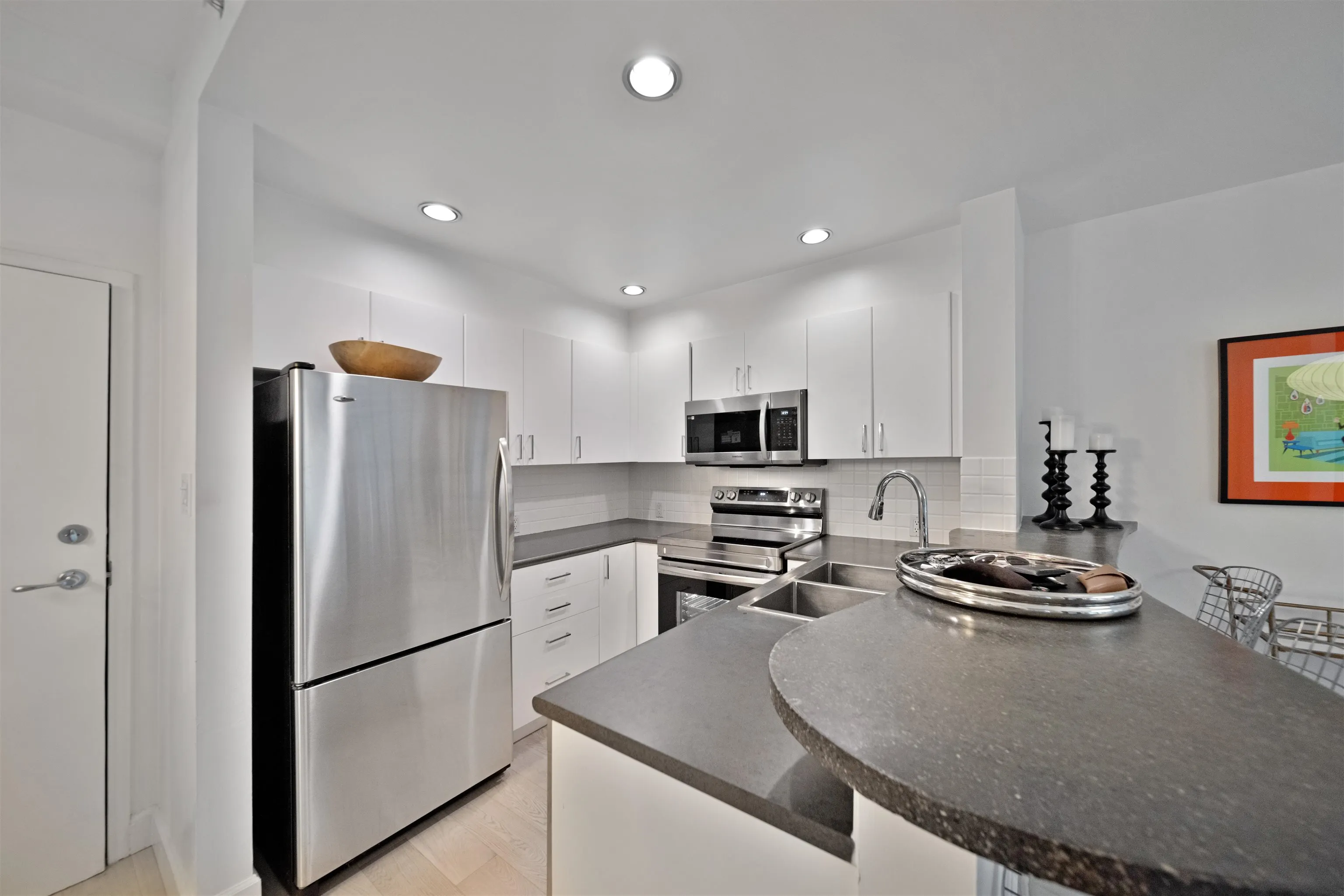 104 1688 Robson Street