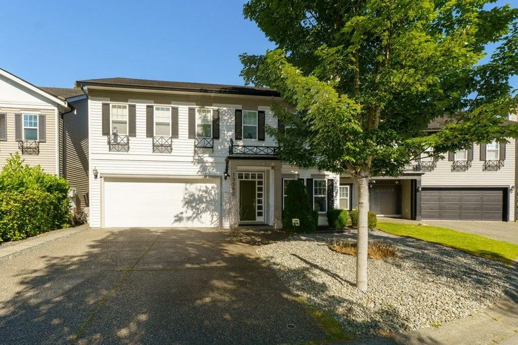19582 Shinglebolt Crescent