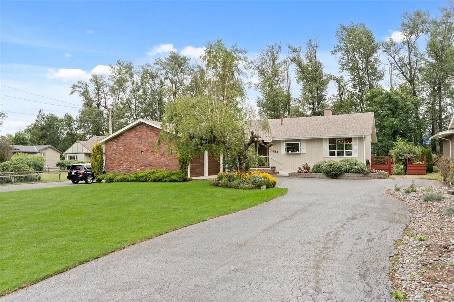 7454 Leary Crescent