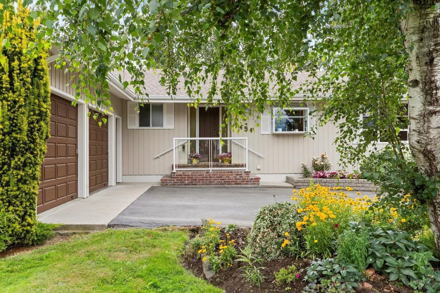 7454 Leary Crescent