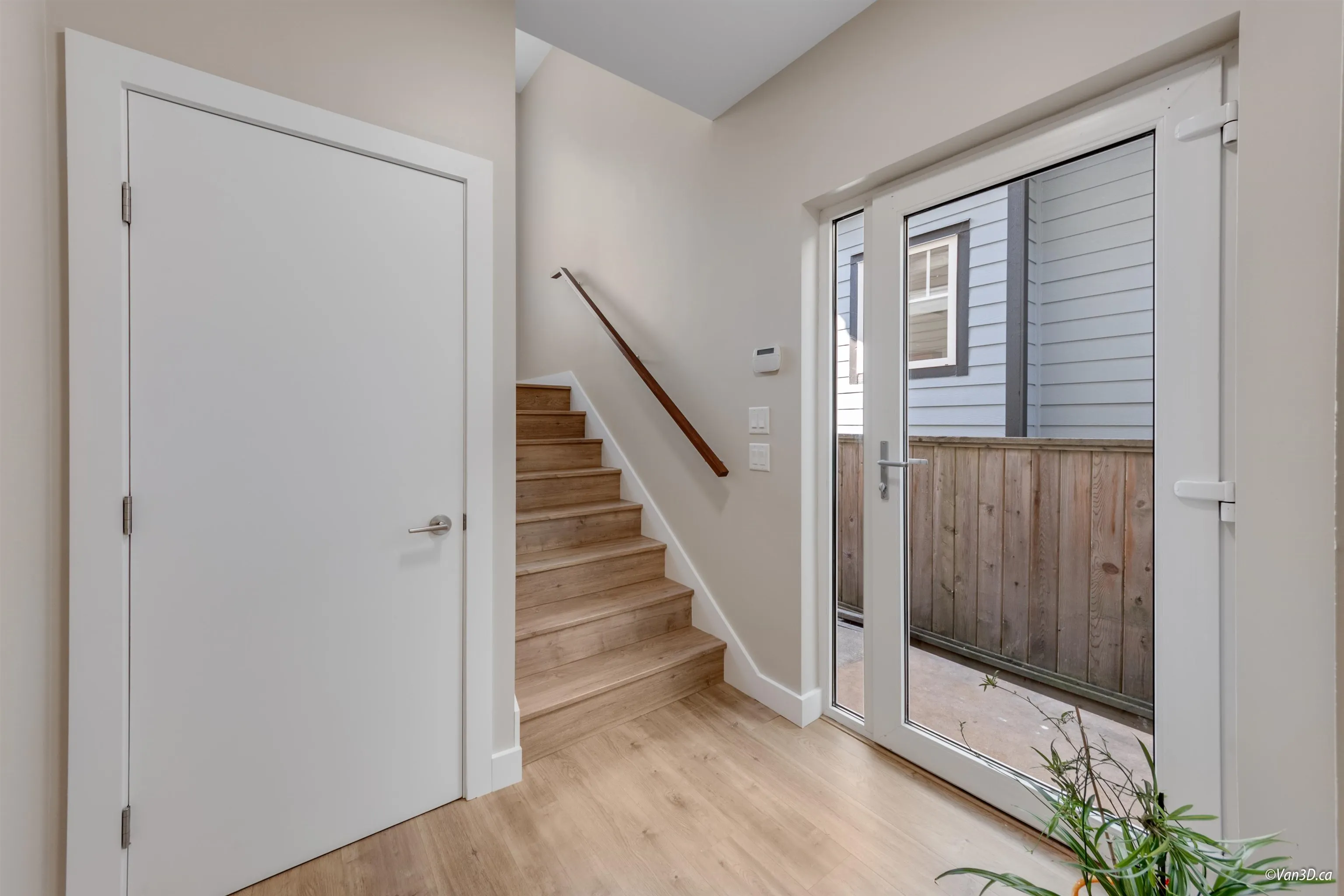288 E 16th Avenue