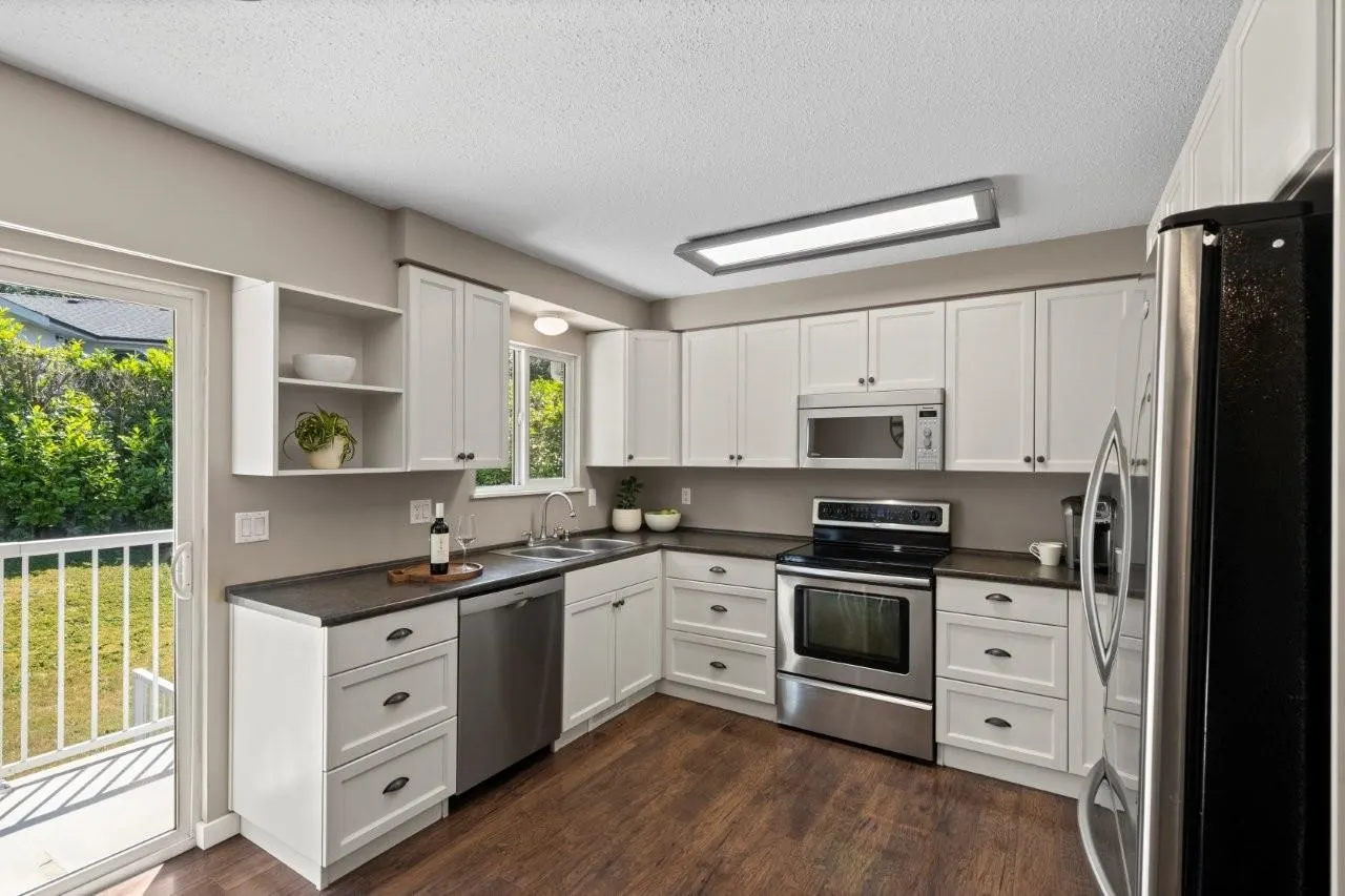 34448 Eton Crescent