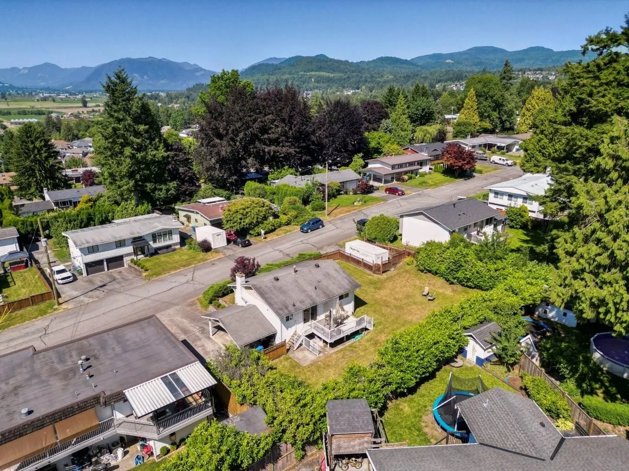 34448 Eton Crescent