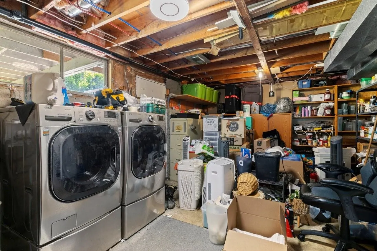 34448 Eton Crescent