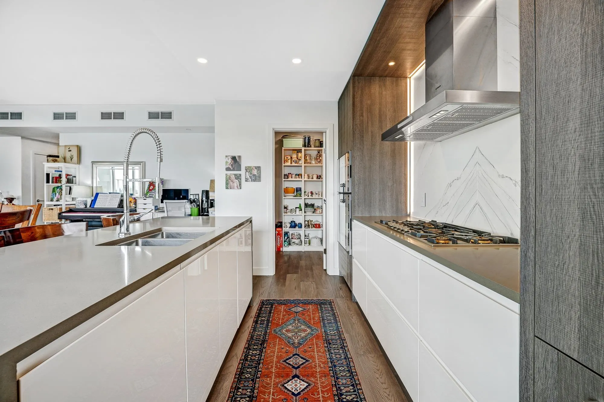 1302 1441 Johnston Road