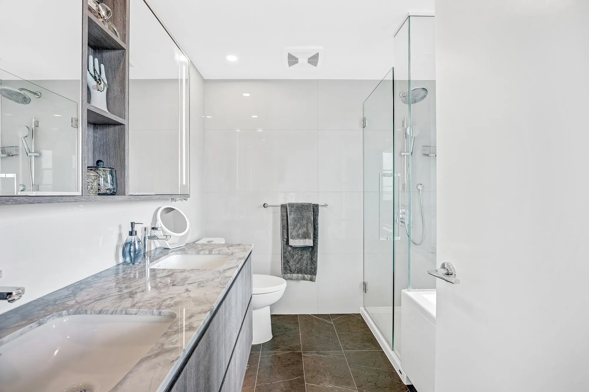 1302 1441 Johnston Road