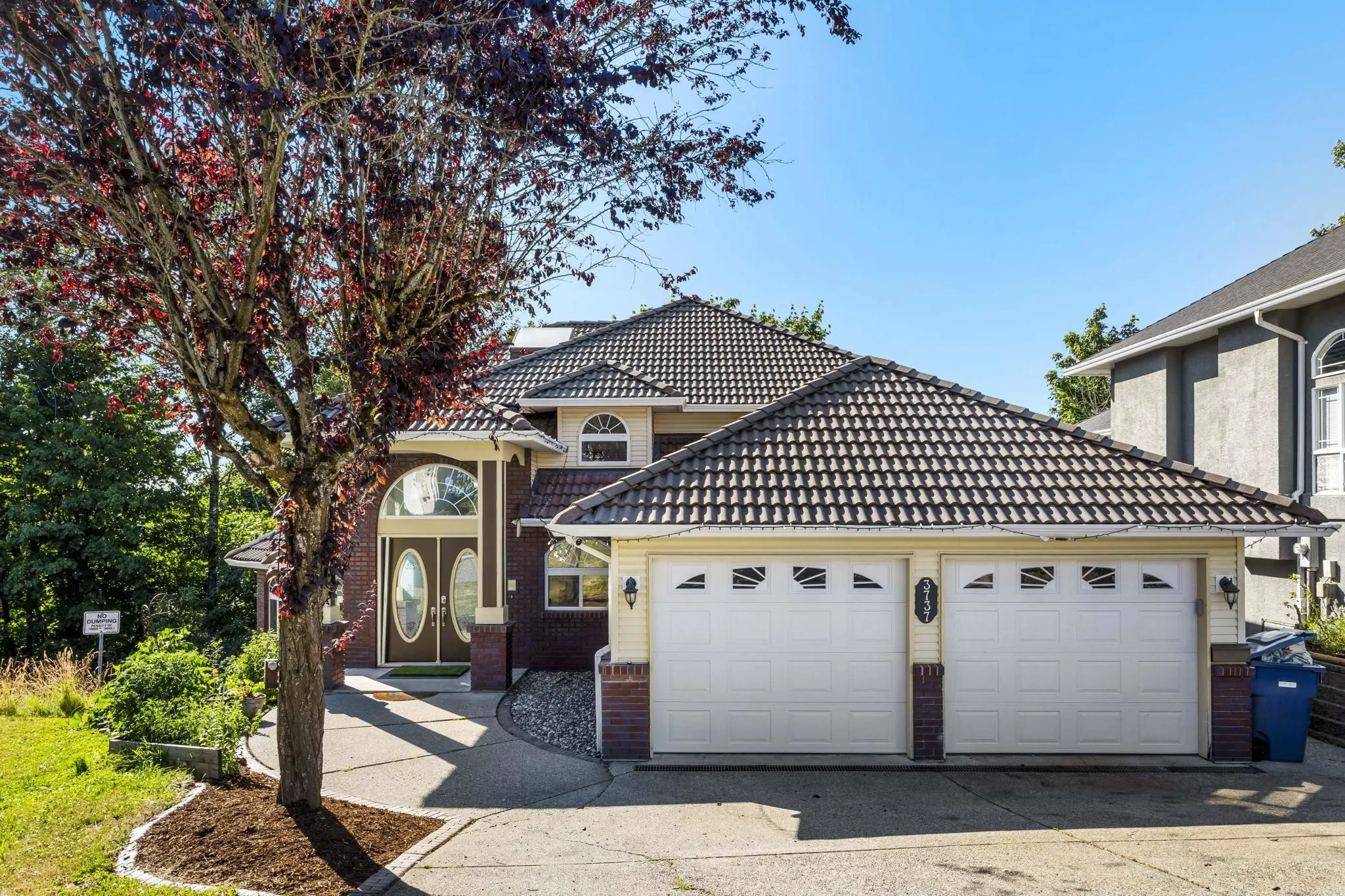 3737 Lethbridge Drive