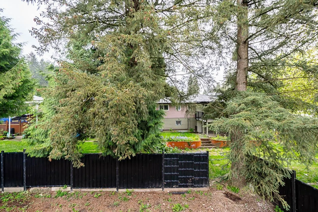 11370 Glen Avon Drive