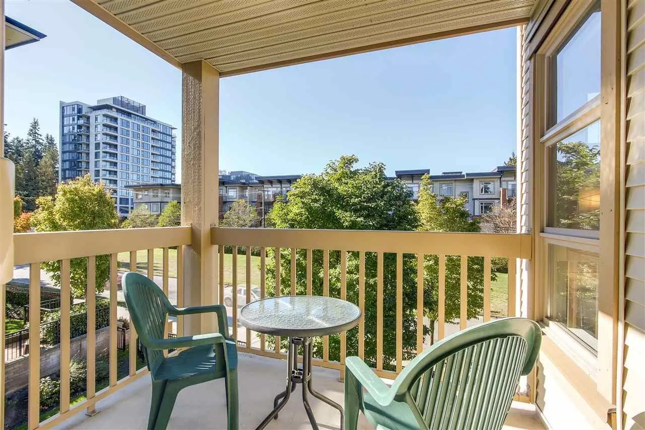 303 2338 Western Parkway