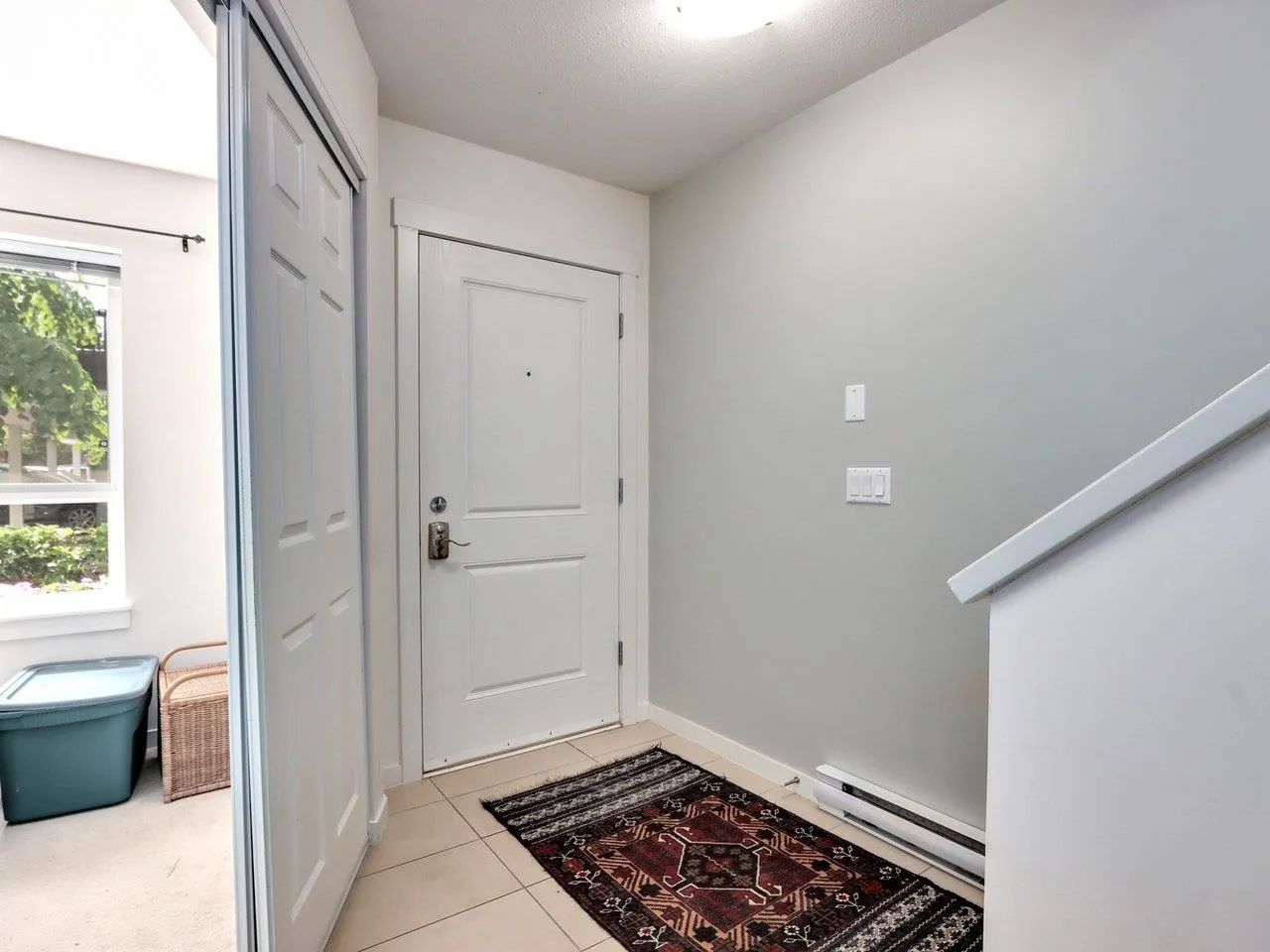 95 2418 Avon Place
