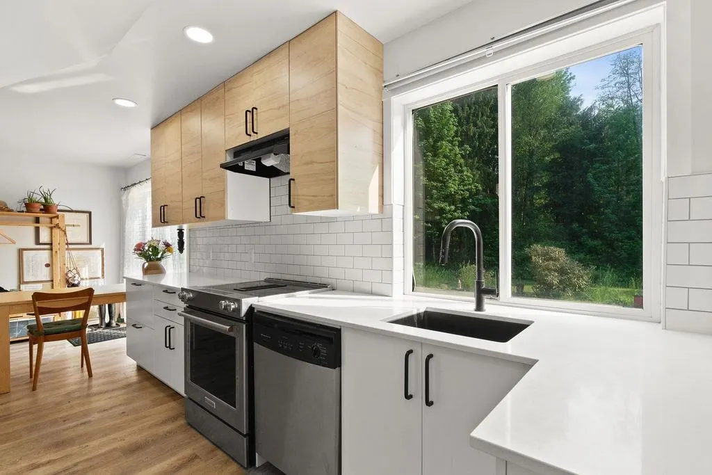 14605 Squamish Valley Road