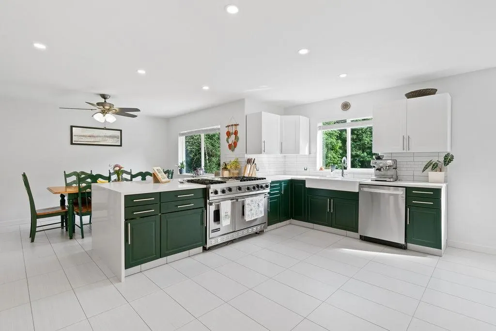 14605 Squamish Valley Road