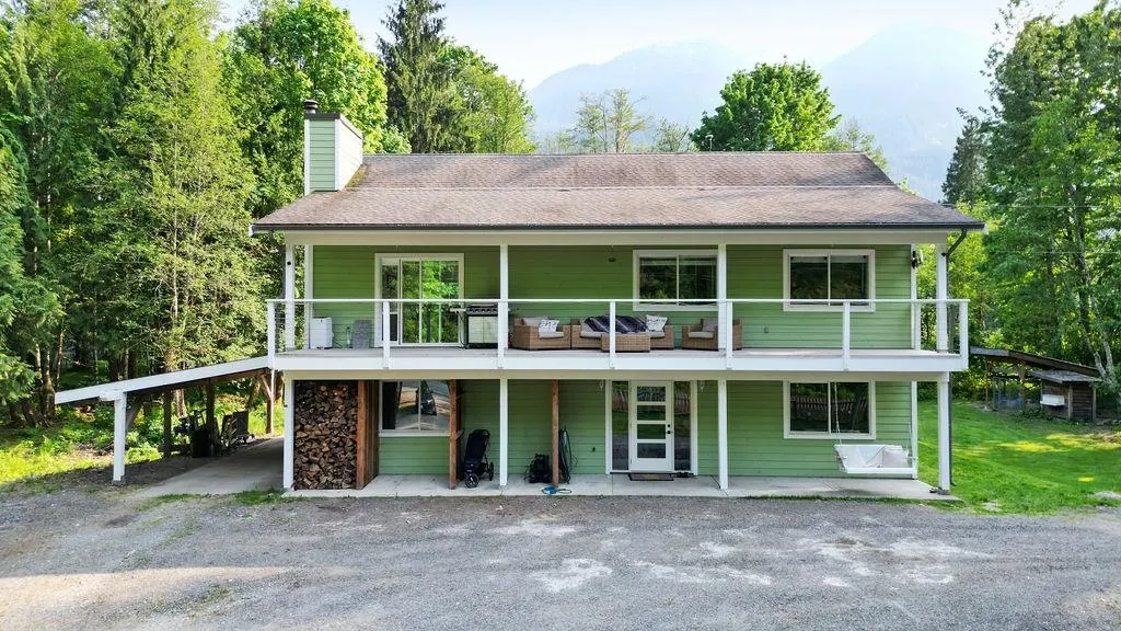 14605 Squamish Valley Road