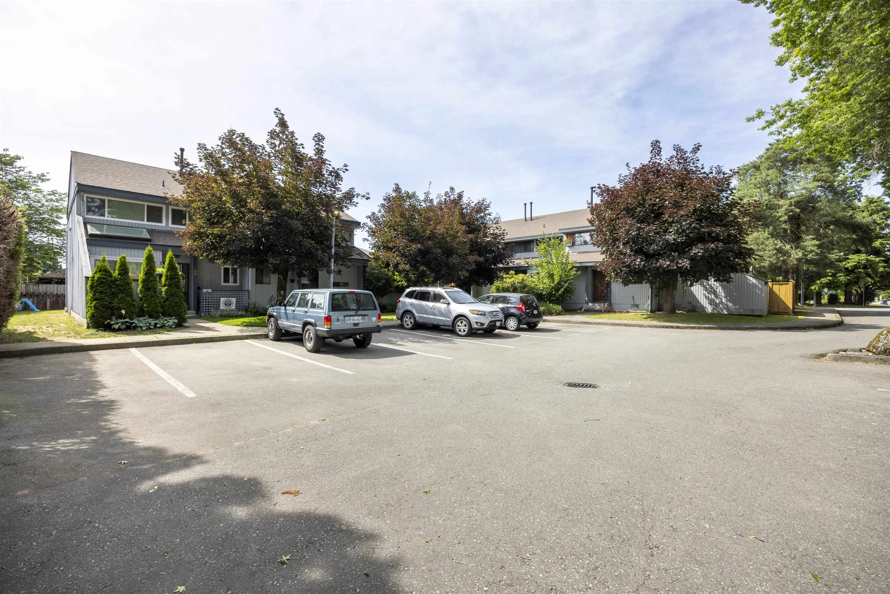 2 19022 119b Avenue