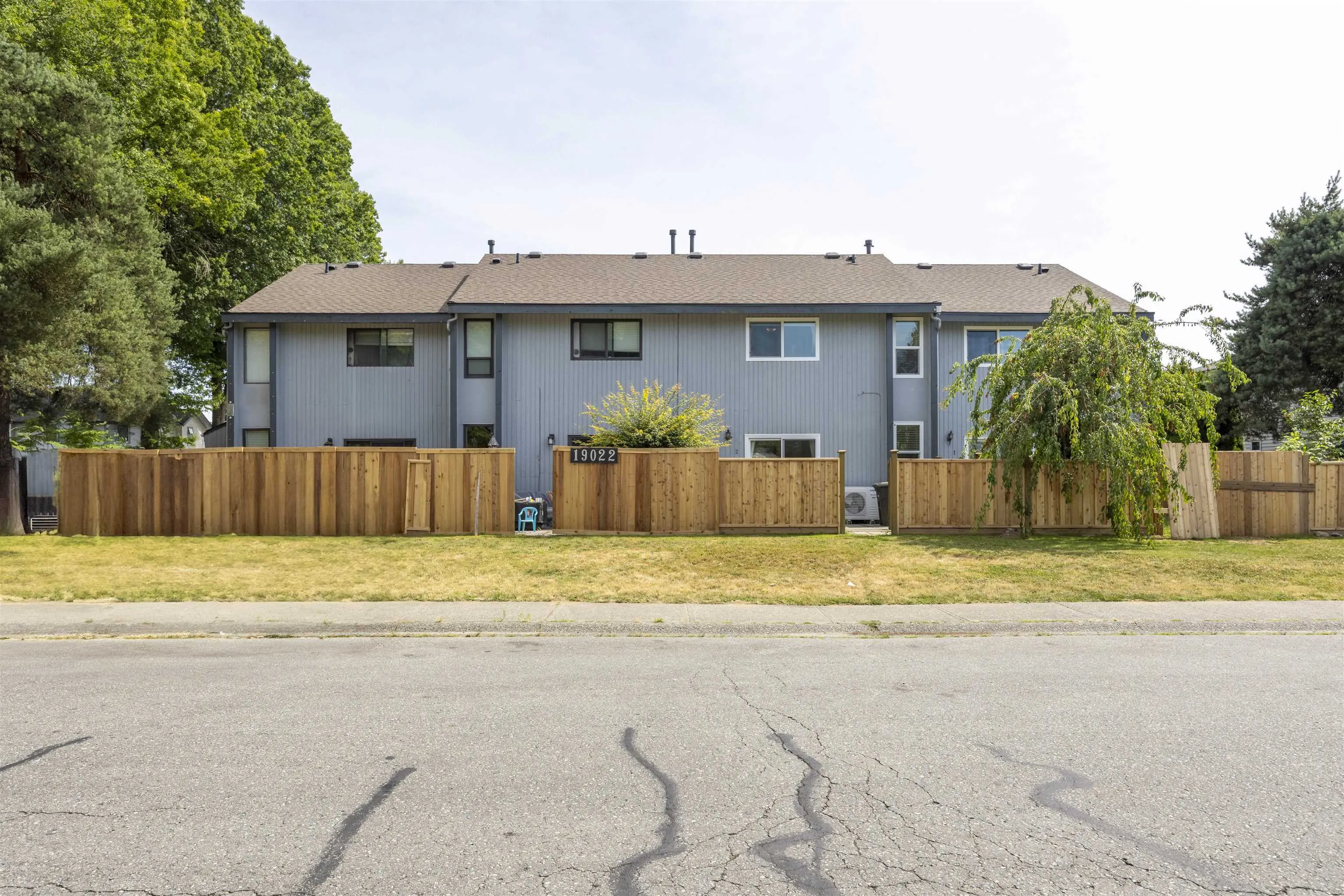 2 19022 119b Avenue