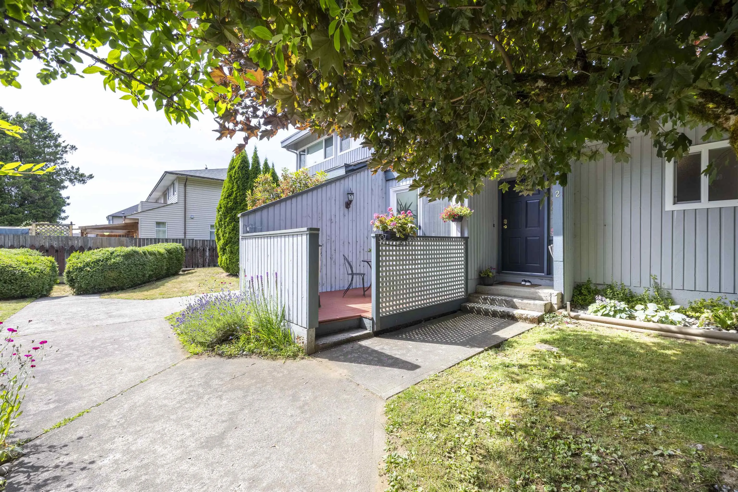 2 19022 119b Avenue