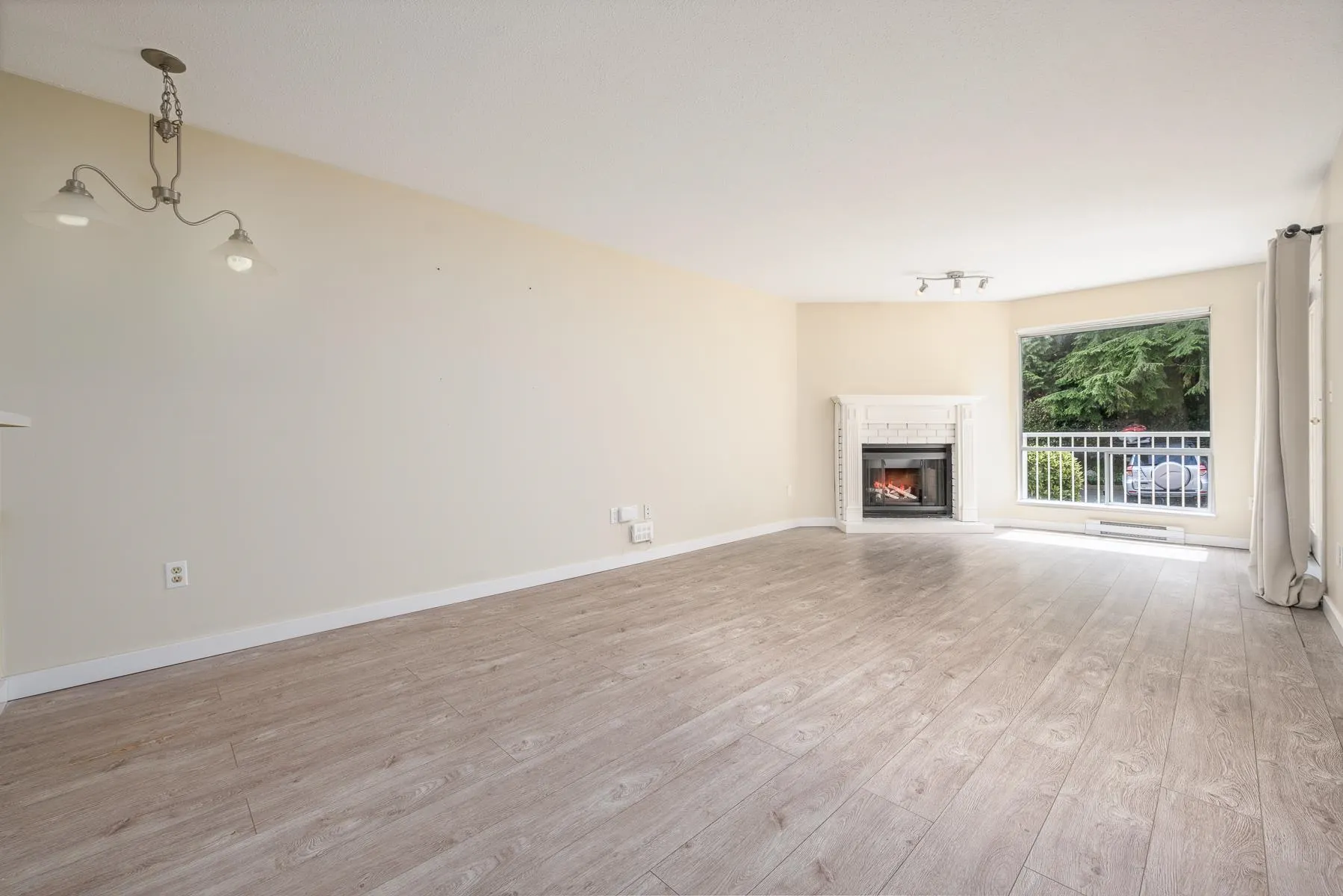 111 1441 Garden Place