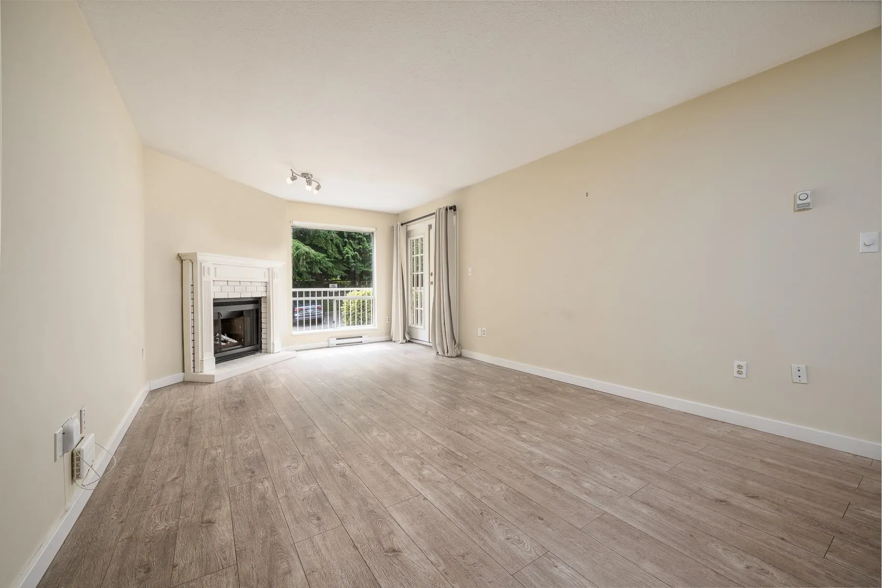 111 1441 Garden Place