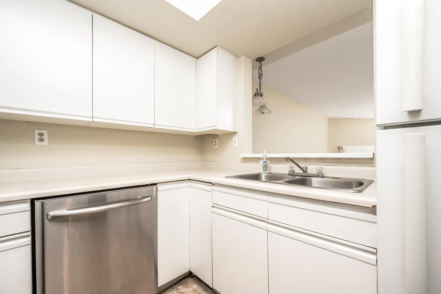 111 1441 Garden Place