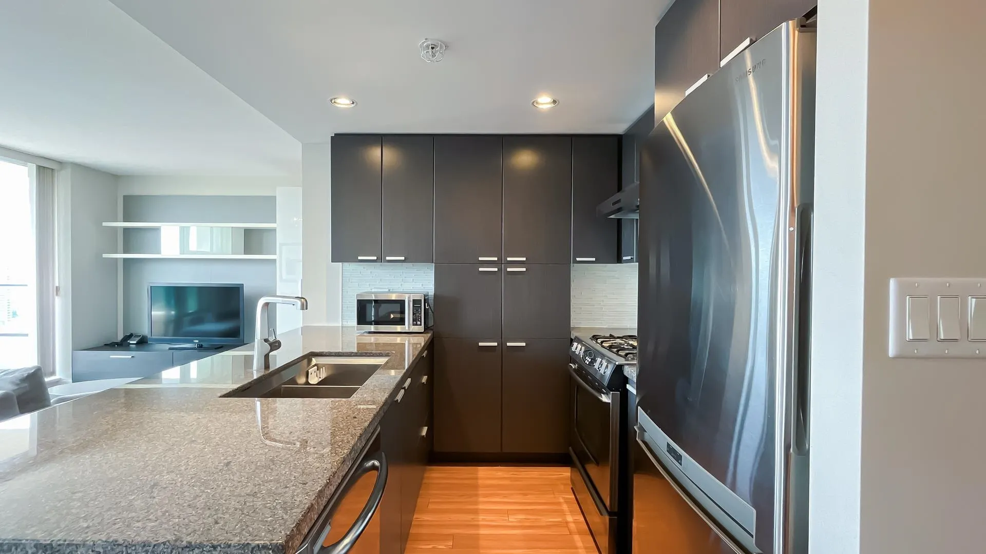 2402 2232 Douglas Road