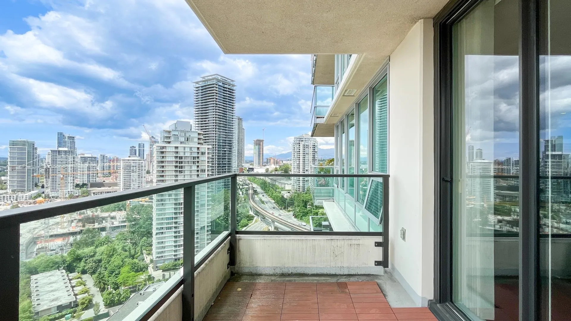 2402 2232 Douglas Road
