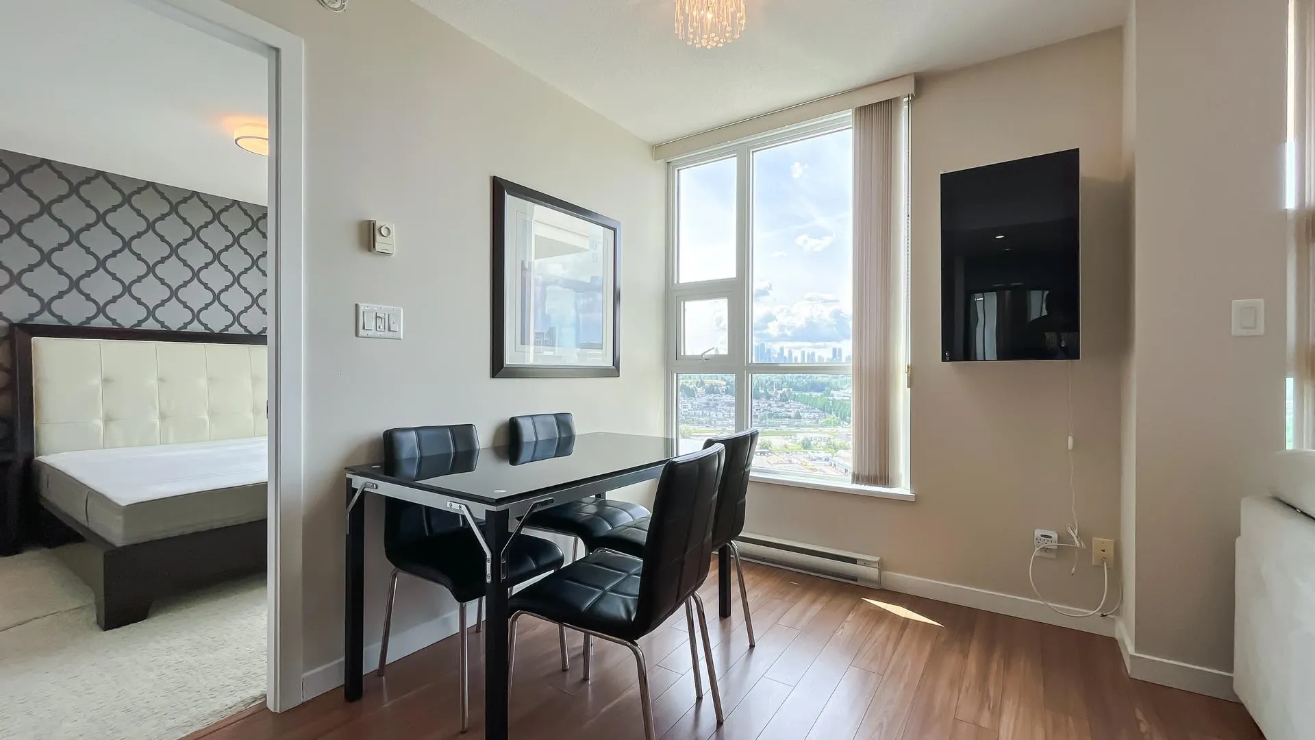 2402 2232 Douglas Road