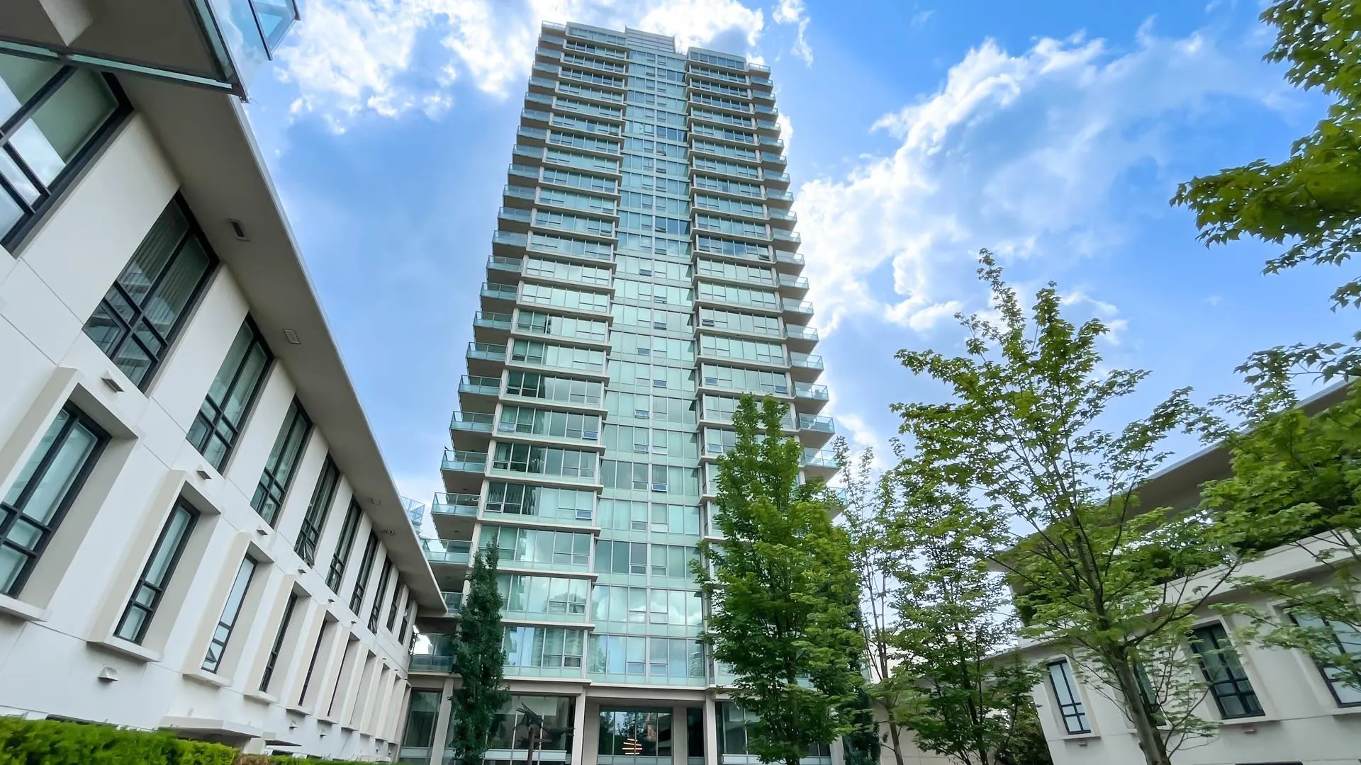 2402 2232 Douglas Road