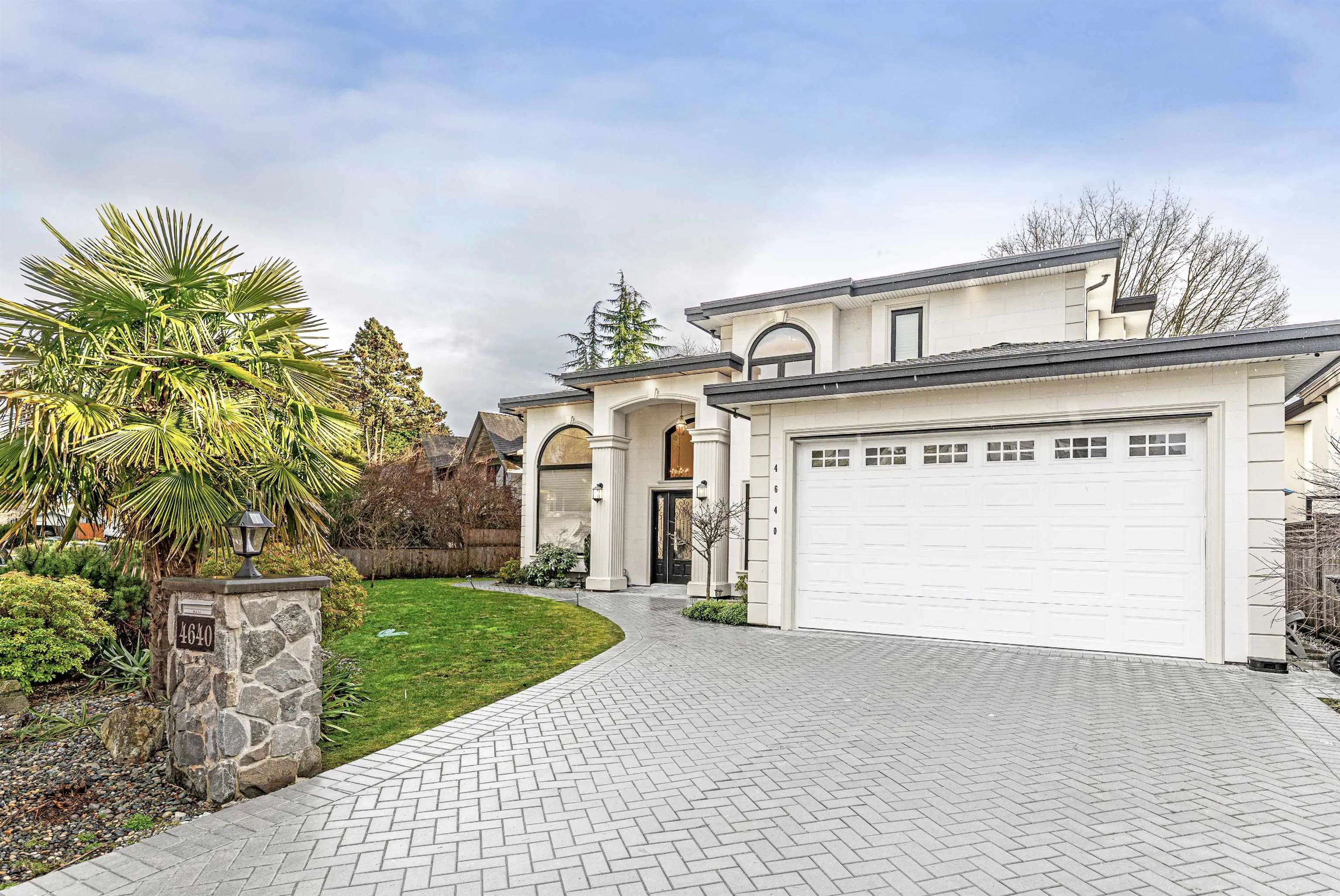 4640 Foxglove Crescent