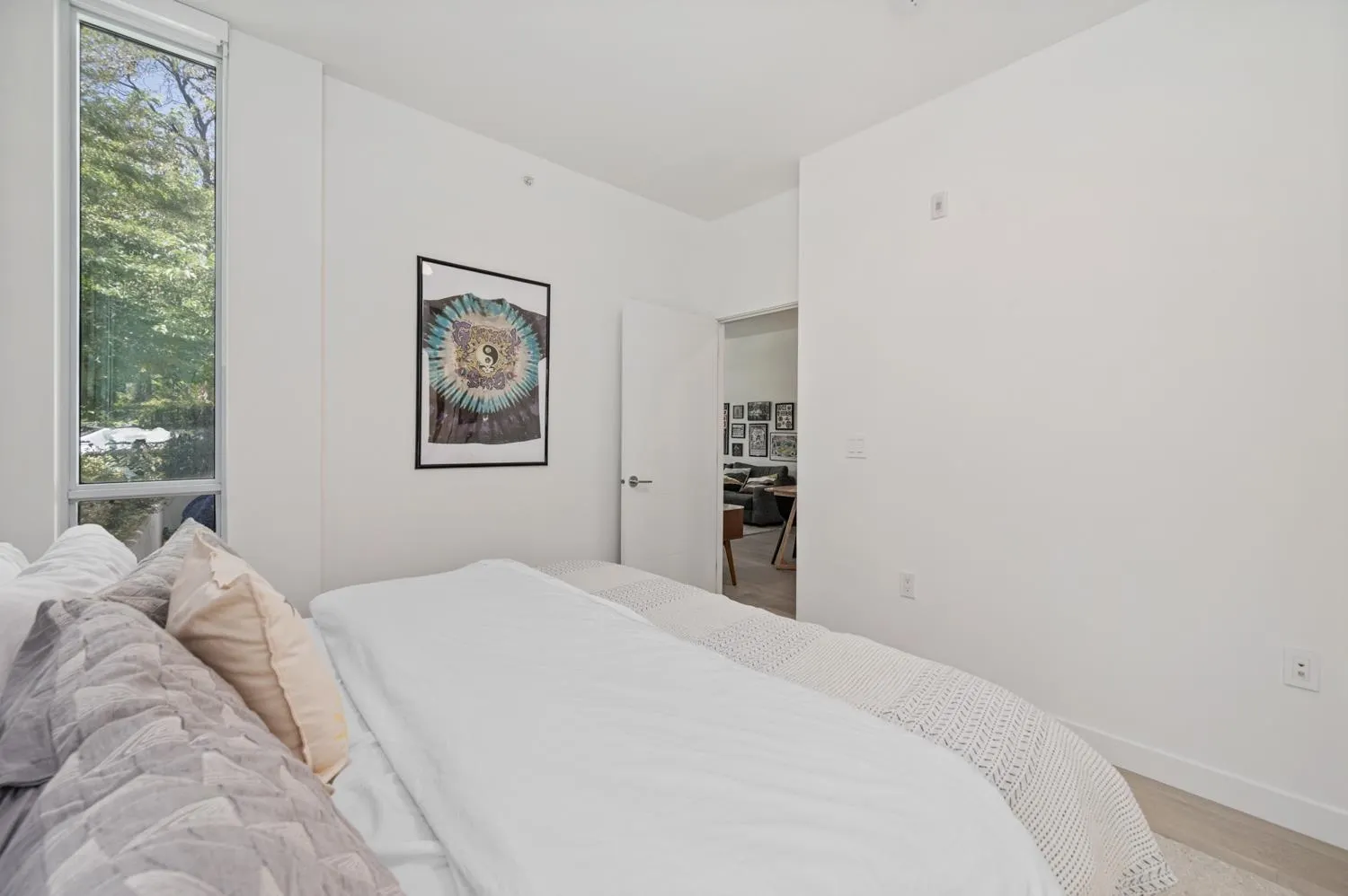 10X 4240 Cambie Street