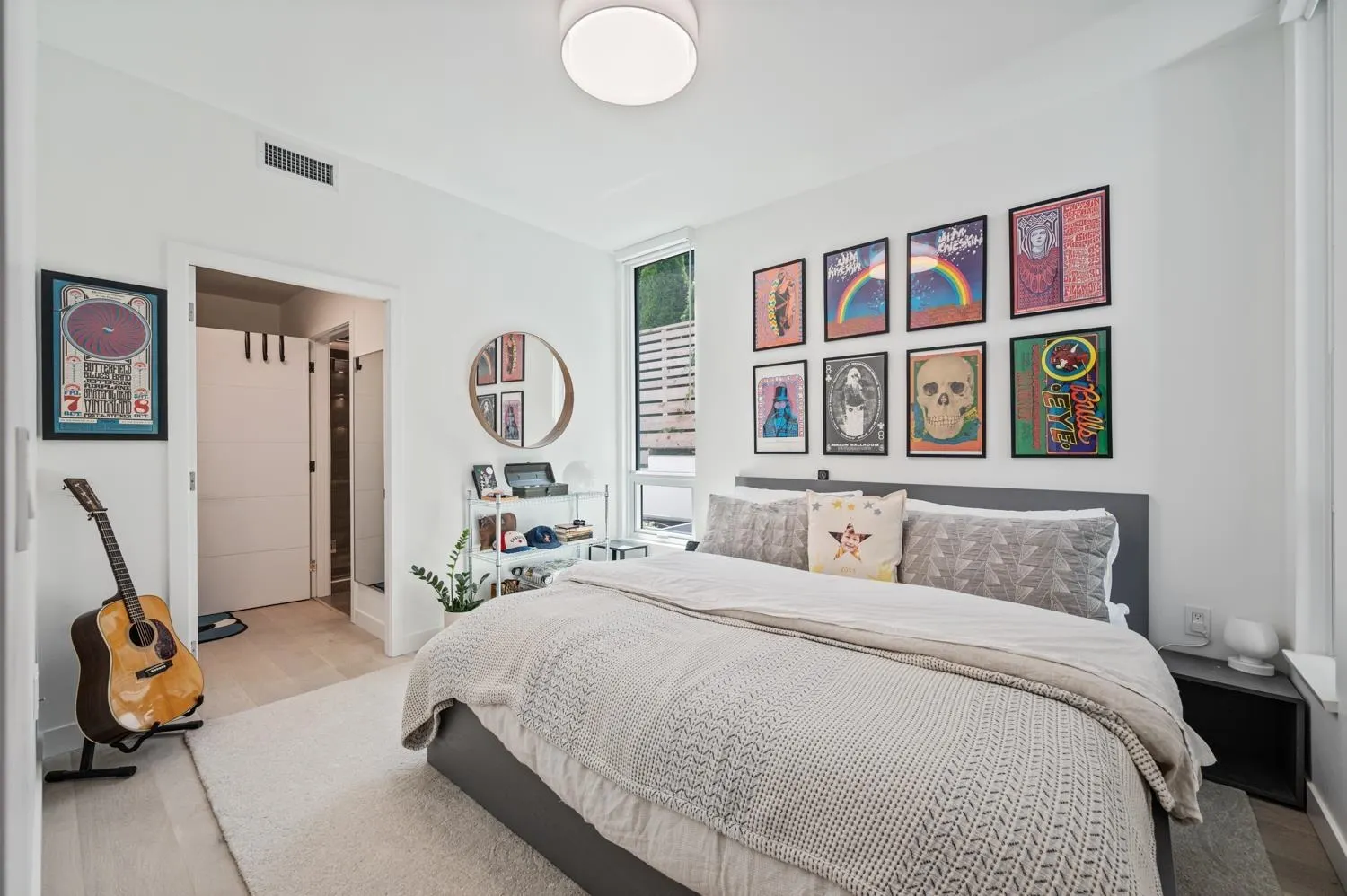 10X 4240 Cambie Street