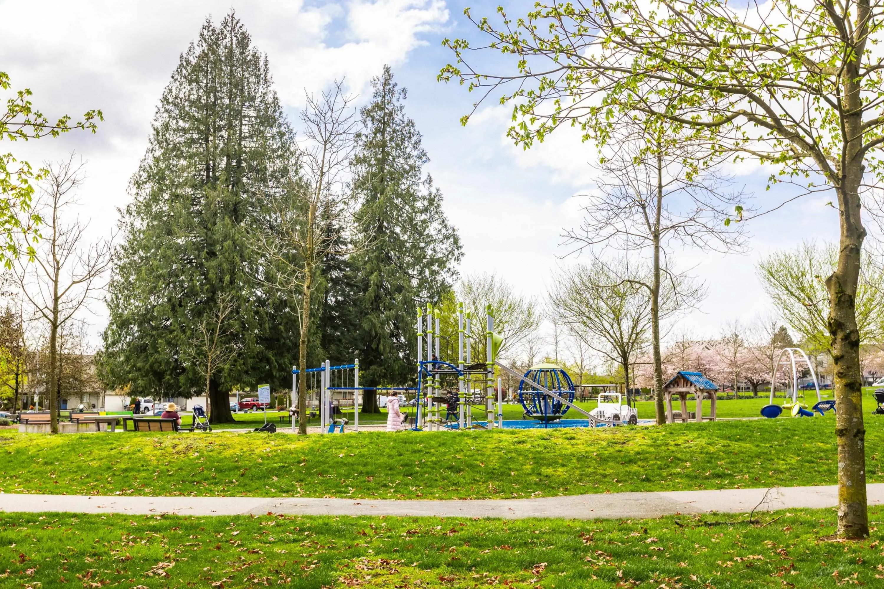 208 16137 83 Avenue