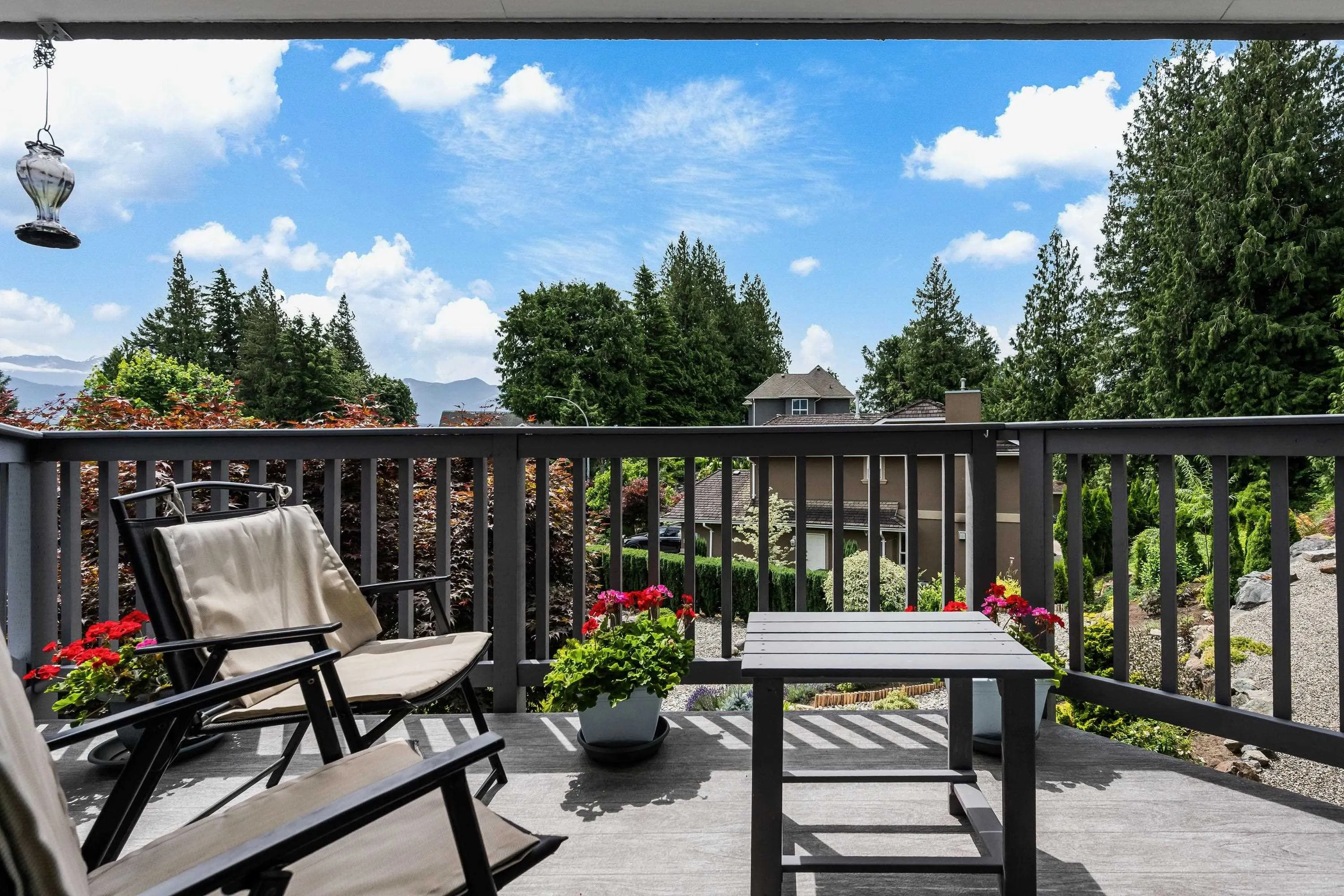 10023 Eagle Crescent