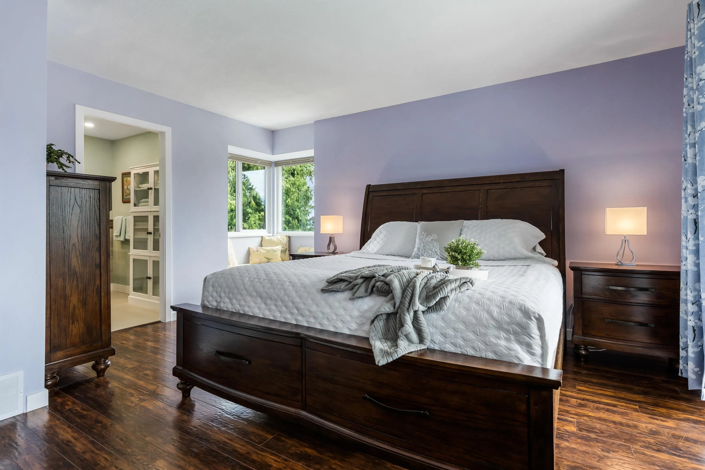 10023 Eagle Crescent