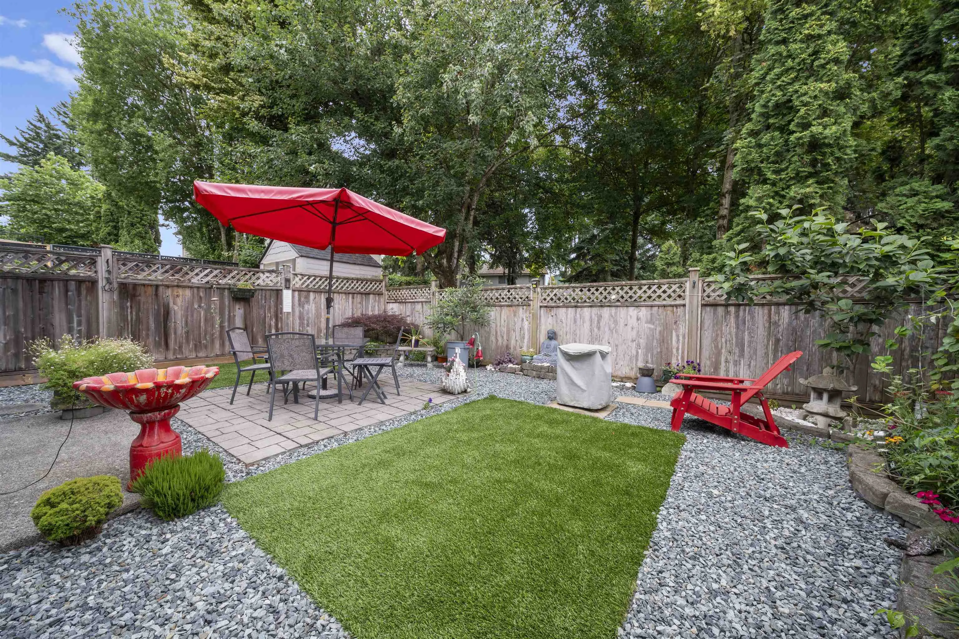 202 Davis Crescent