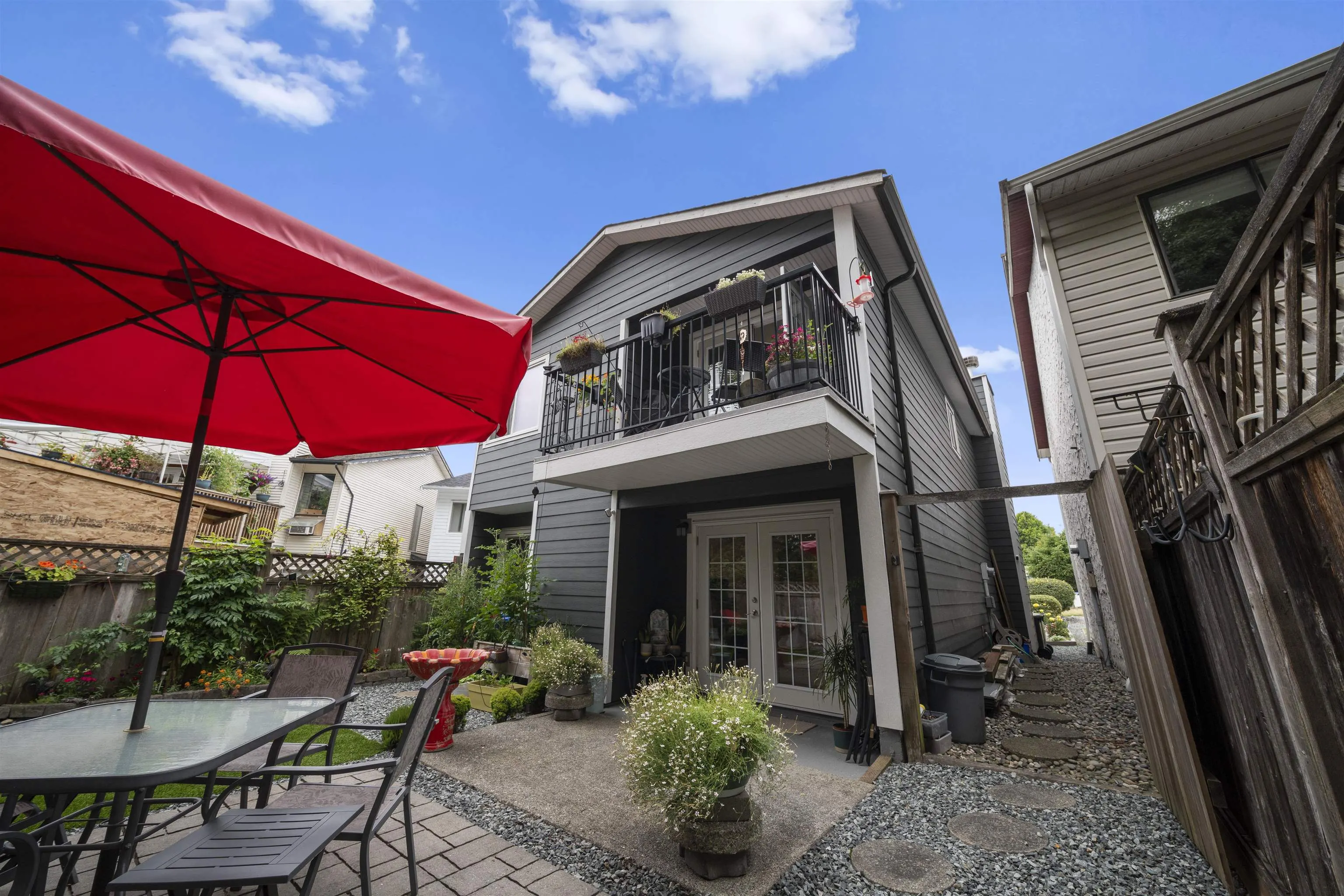 202 Davis Crescent