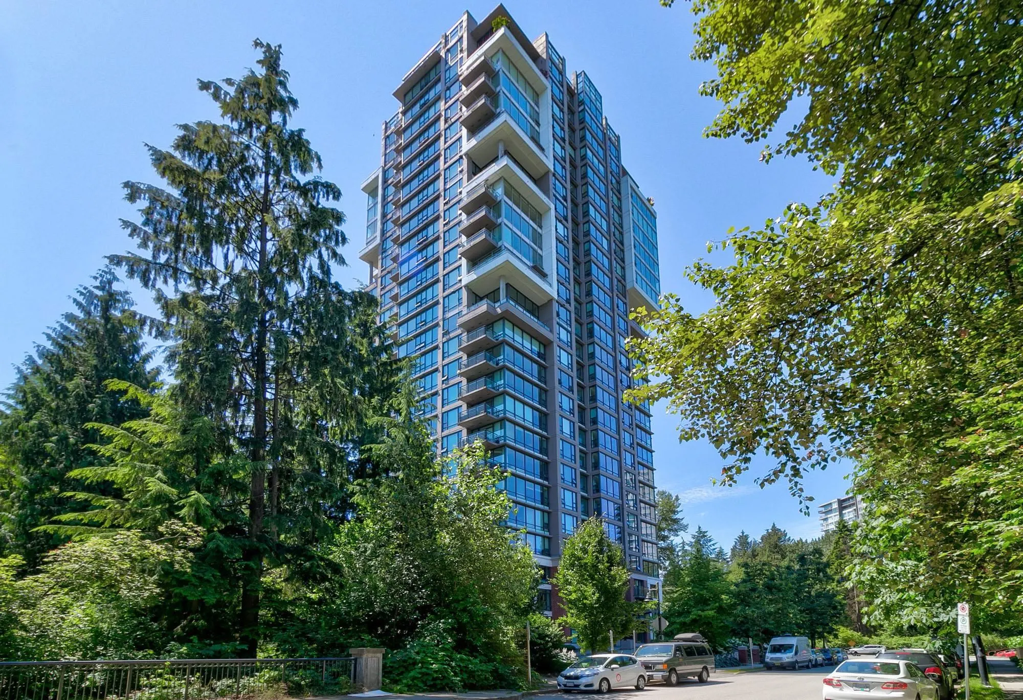 2201 301 Capilano Road