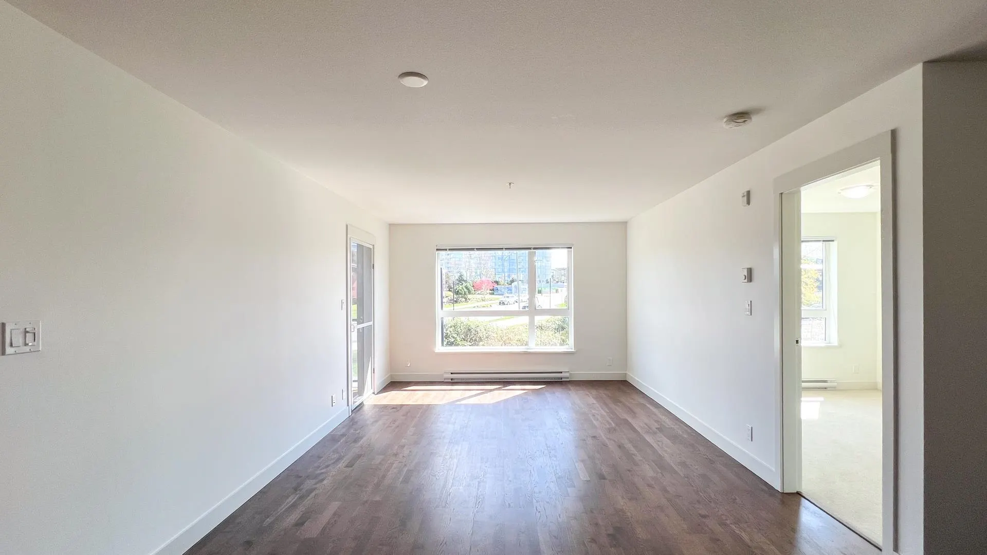 331 7088 14th Avenue