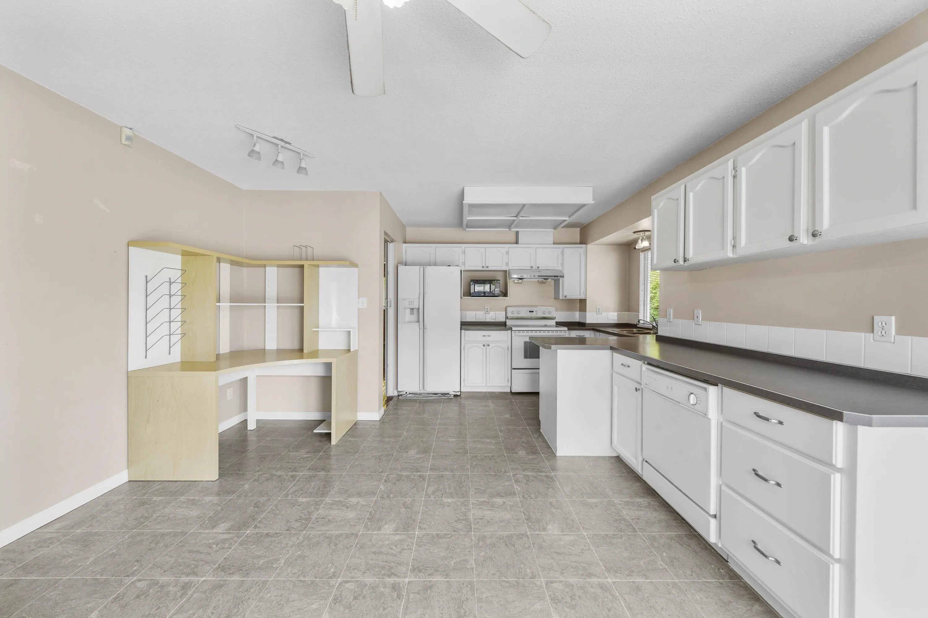 35351 Sandy Hill Road