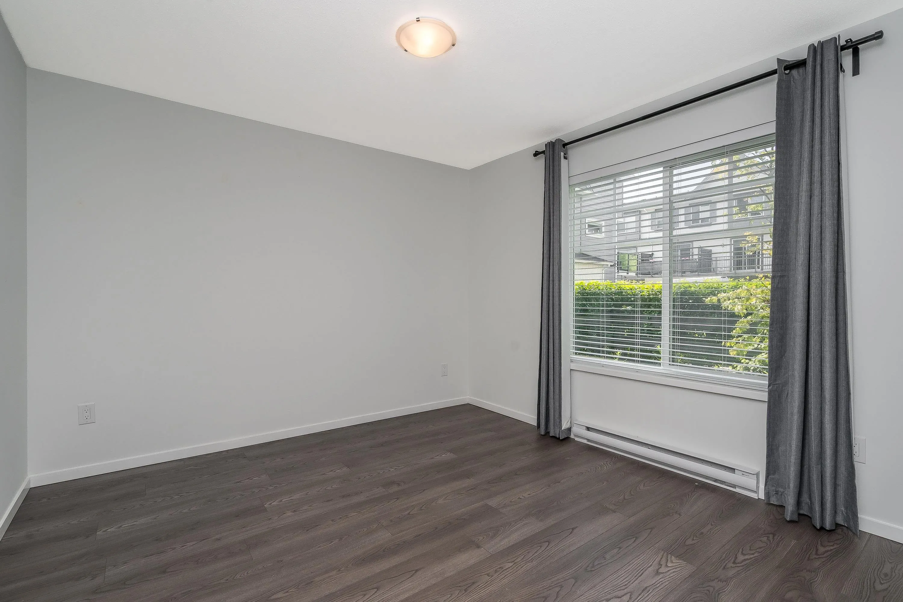 105 15850 85 Avenue