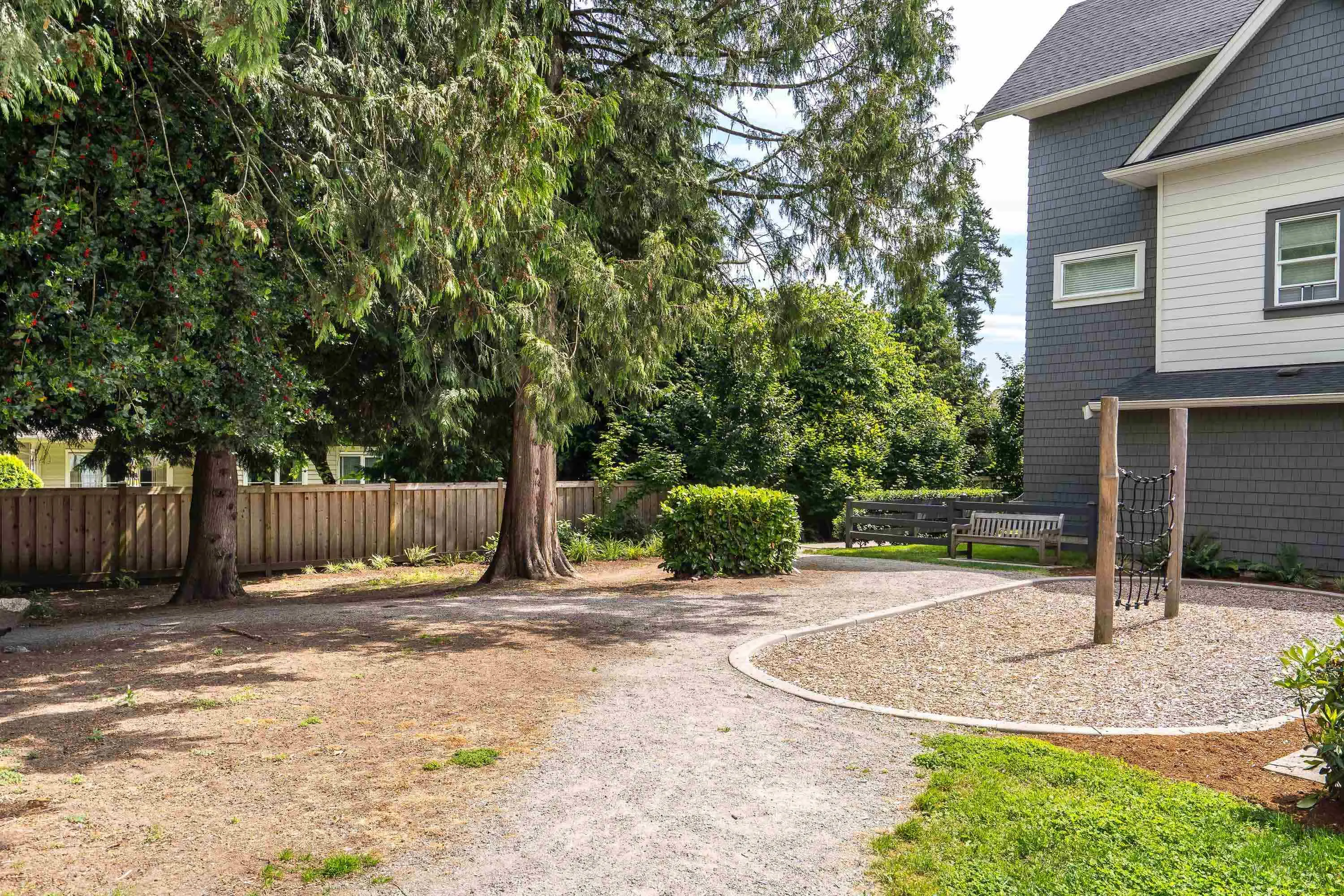 105 15850 85 Avenue