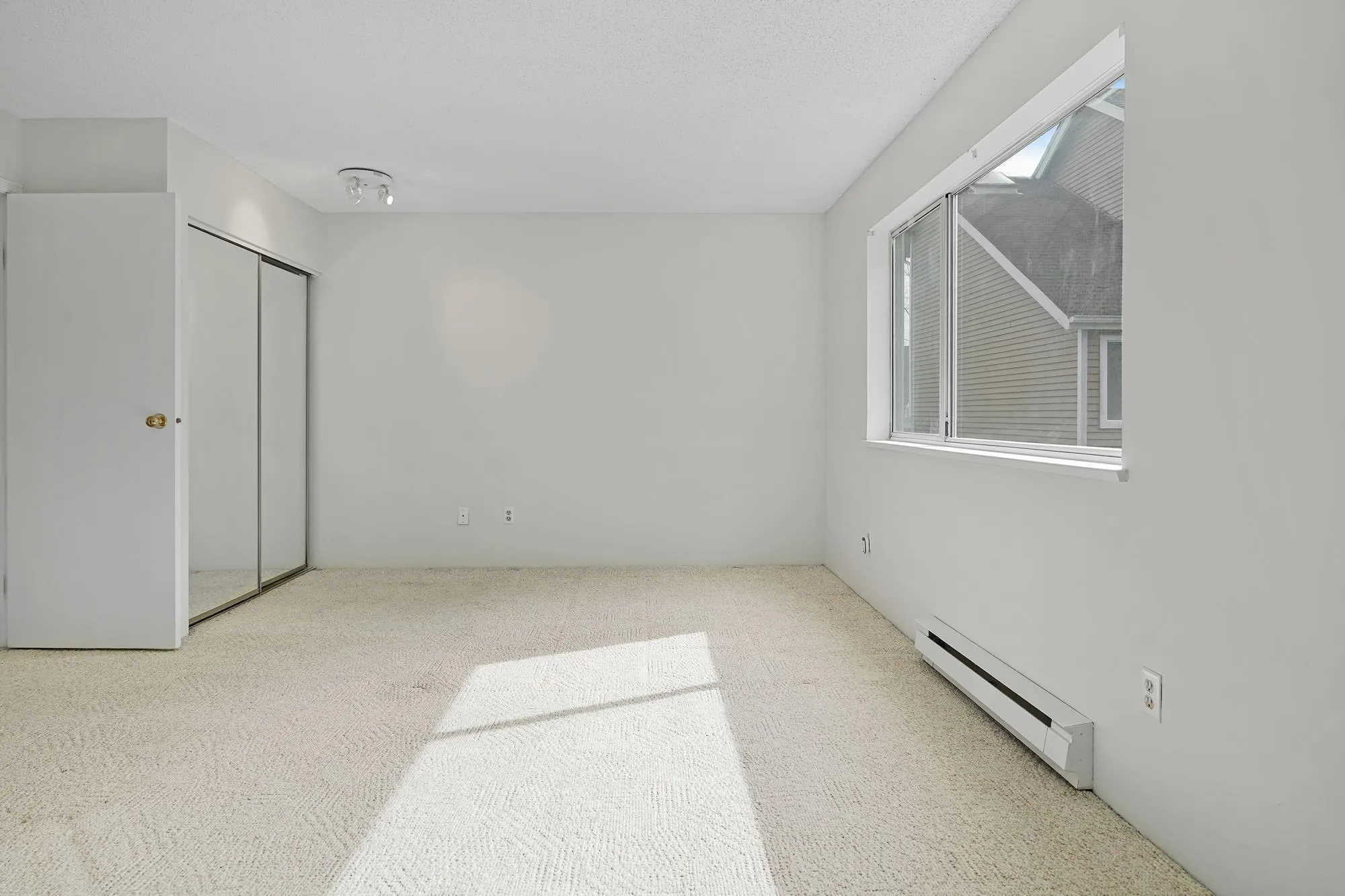 17 7400 Minoru Boulevard