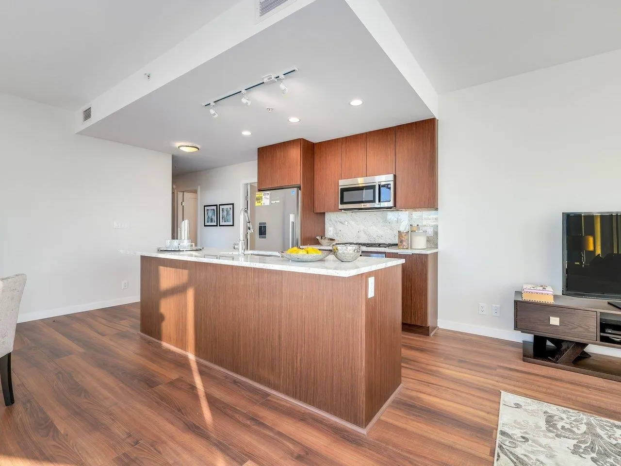 1002 3328 Carscallen Road