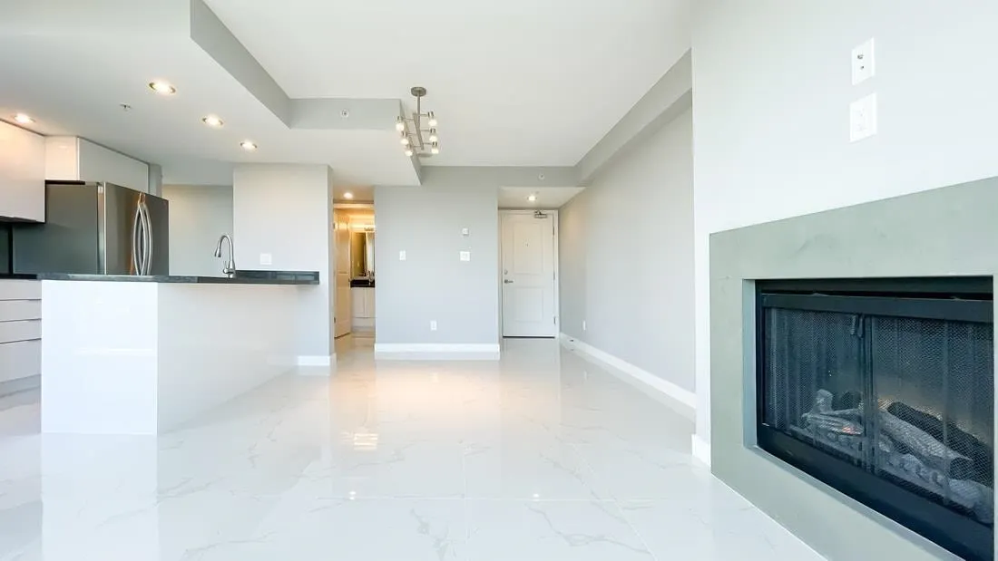 1708 9180 Hemlock Drive
