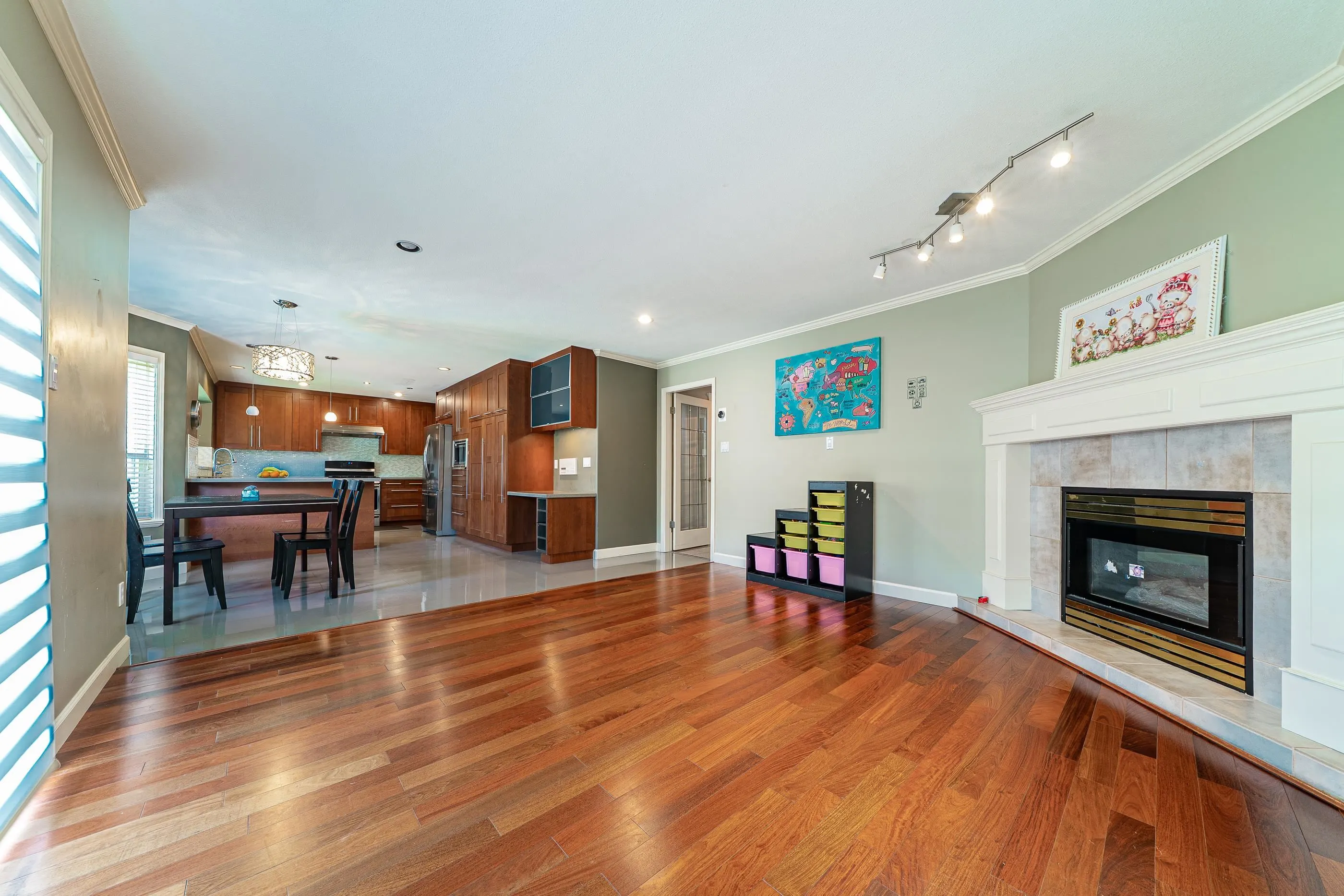 5491 Lackner Crescent